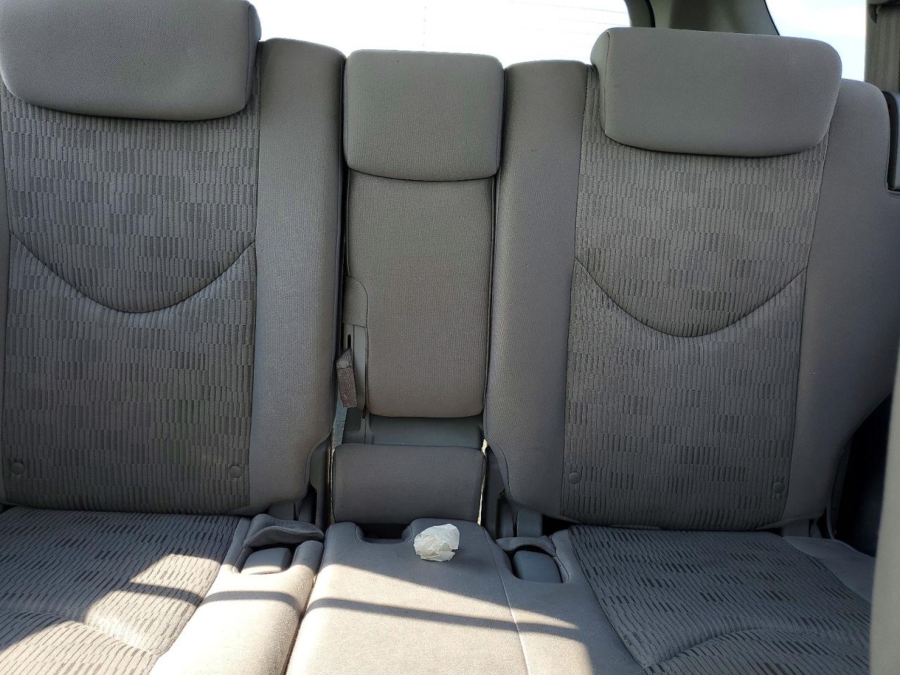 2010 Toyota Rav4 Base Silver vin: JTMBF4DV2A5019660