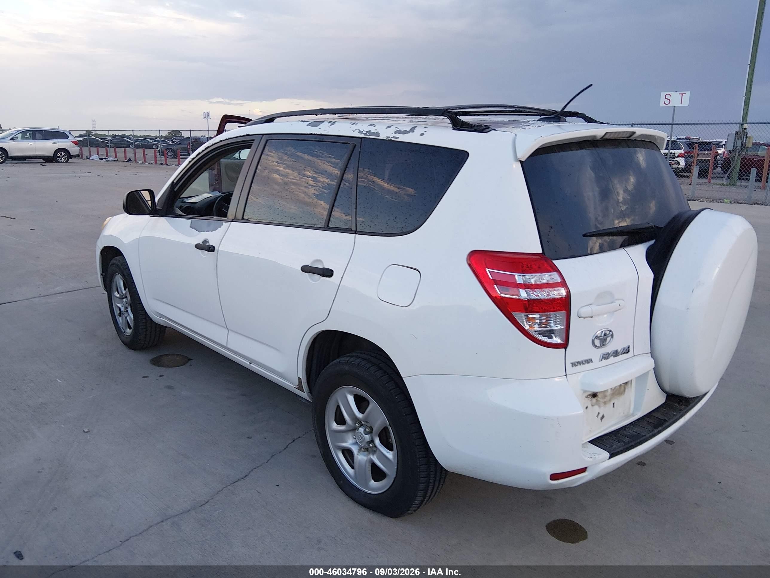 2010 Toyota Rav4   White vin: JTMBF4DV2A5024700