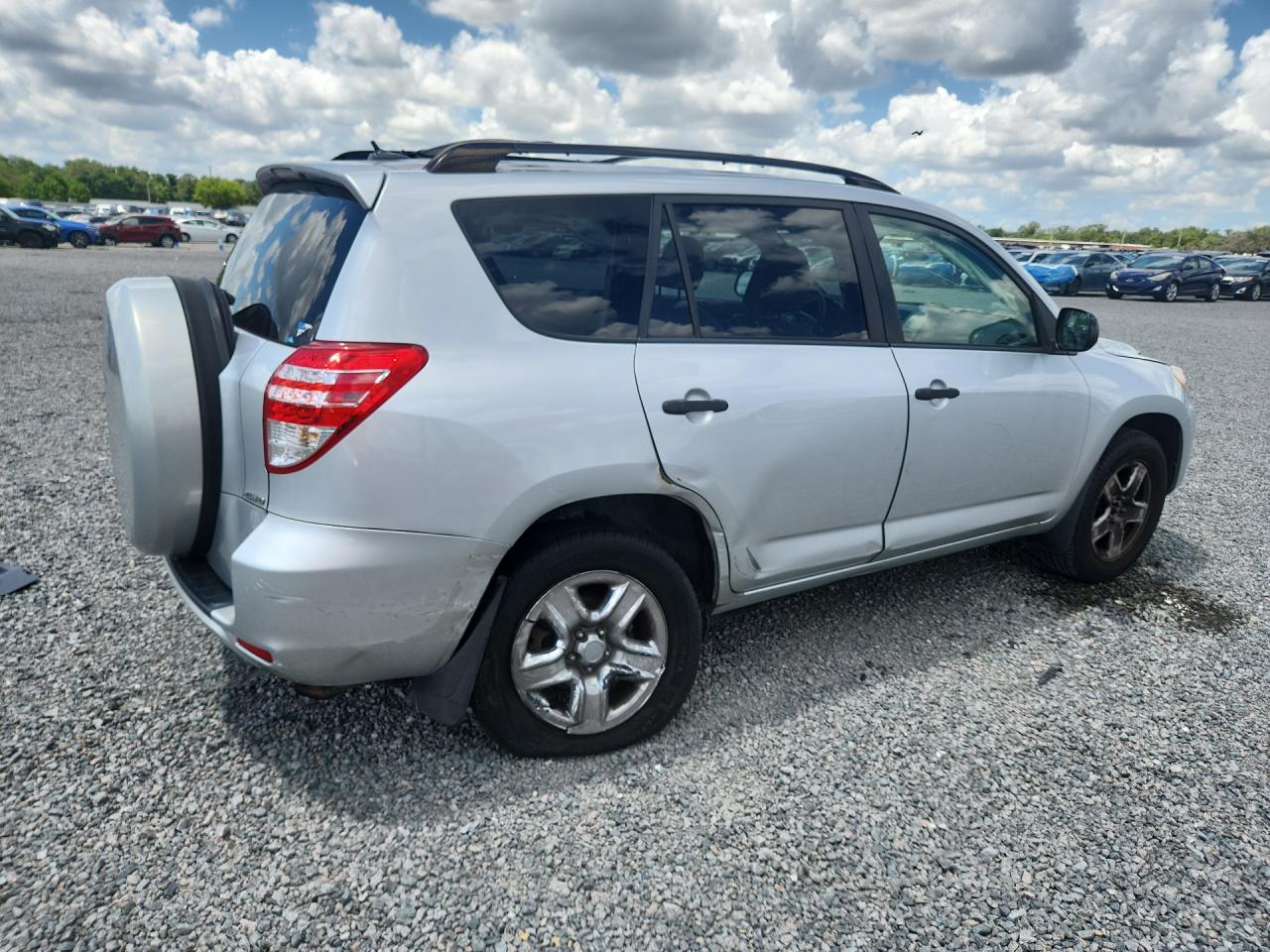 2010 Toyota Rav4 Base Серебряный vin: JTMBF4DV2A5025703