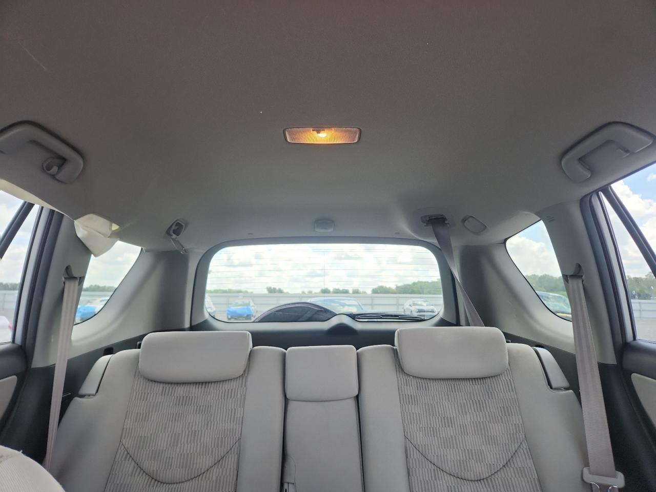 2010 Toyota Rav4 Base Серебряный vin: JTMBF4DV2A5025703