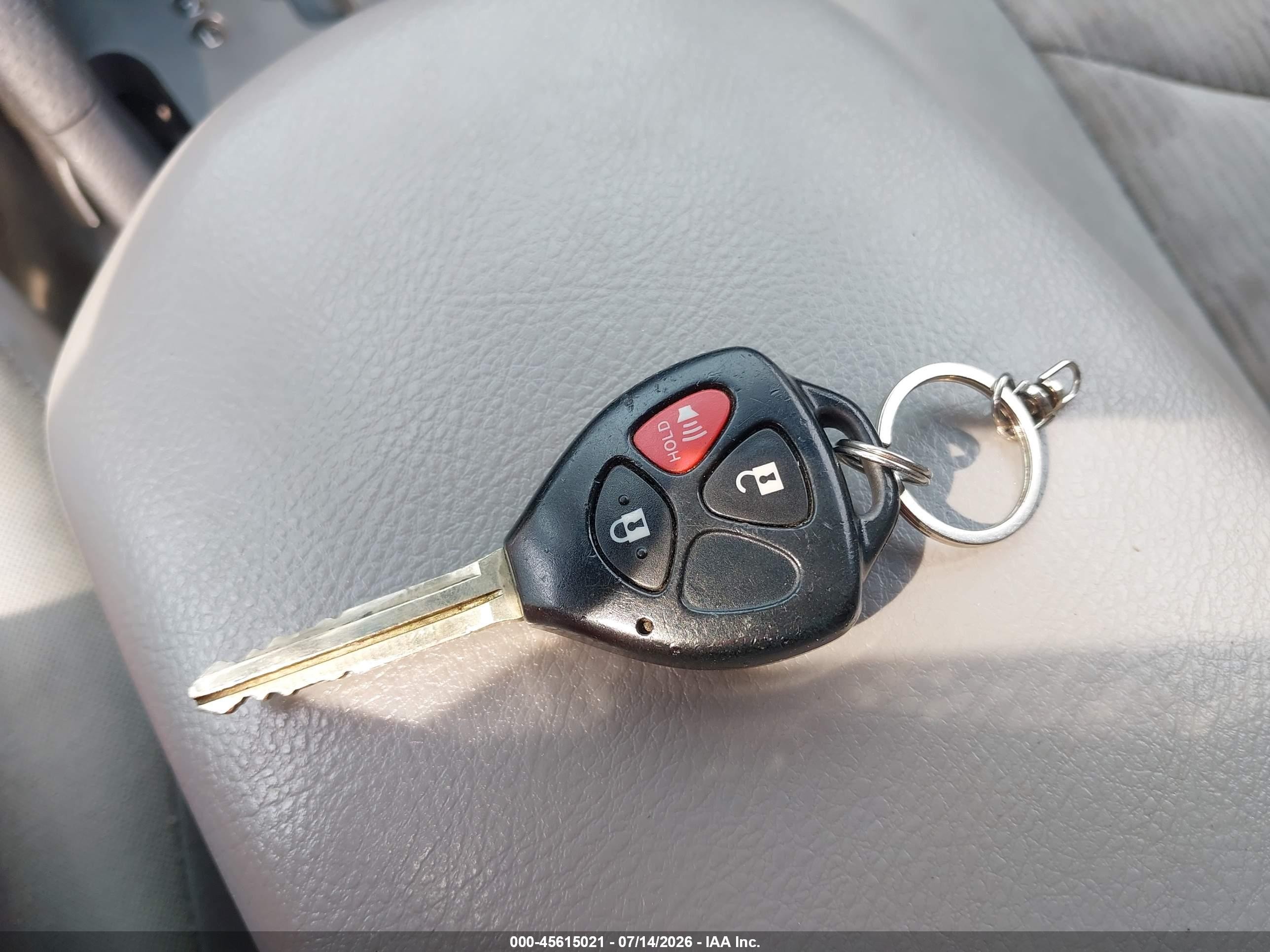 2010 Toyota Rav4   Green vin: JTMBF4DV2A5027337