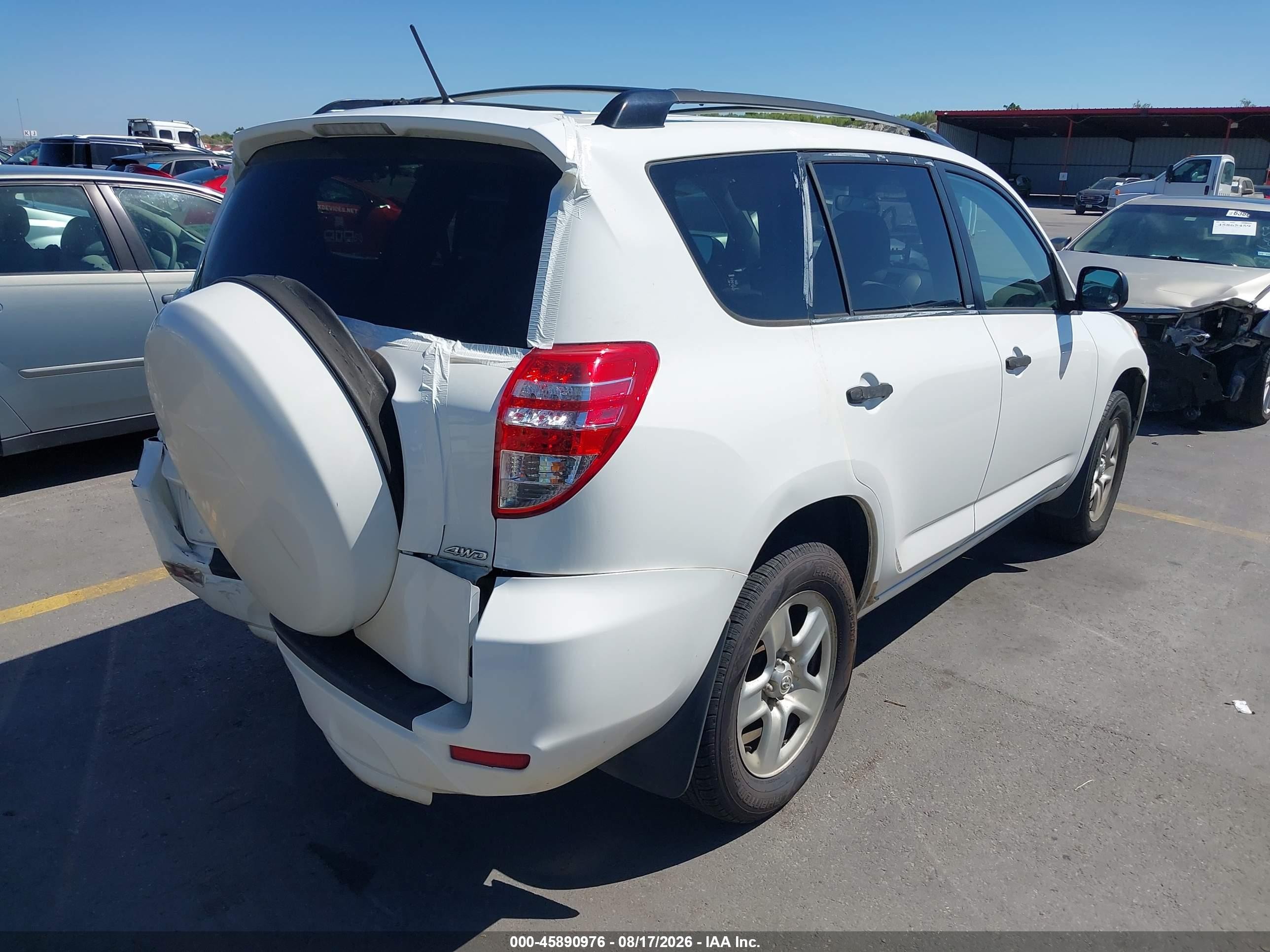 2010 Toyota Rav4   Белый vin: JTMBF4DV2A5031095