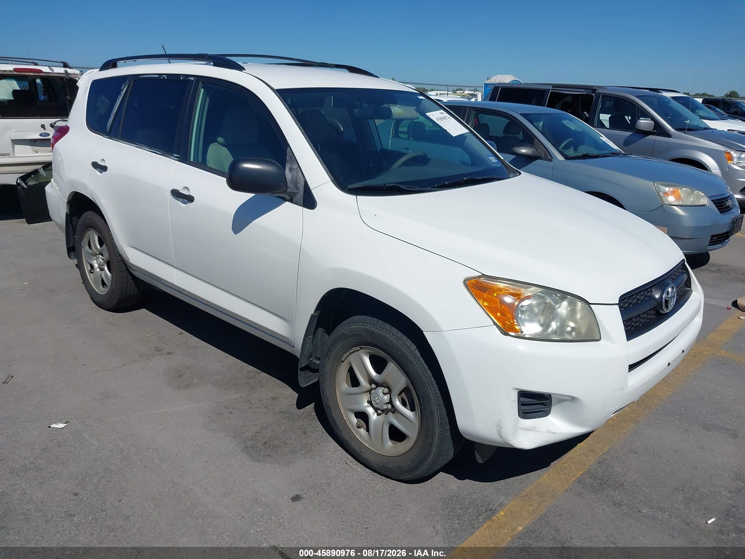 2010 Toyota Rav4   Белый vin: JTMBF4DV2A5031095
