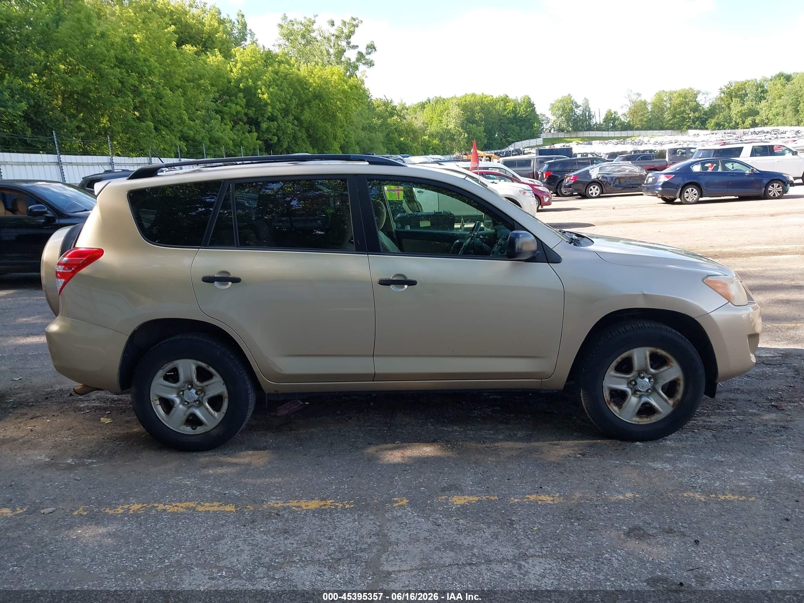 2010 Toyota Rav4   Gold vin: JTMBF4DV2AD038814