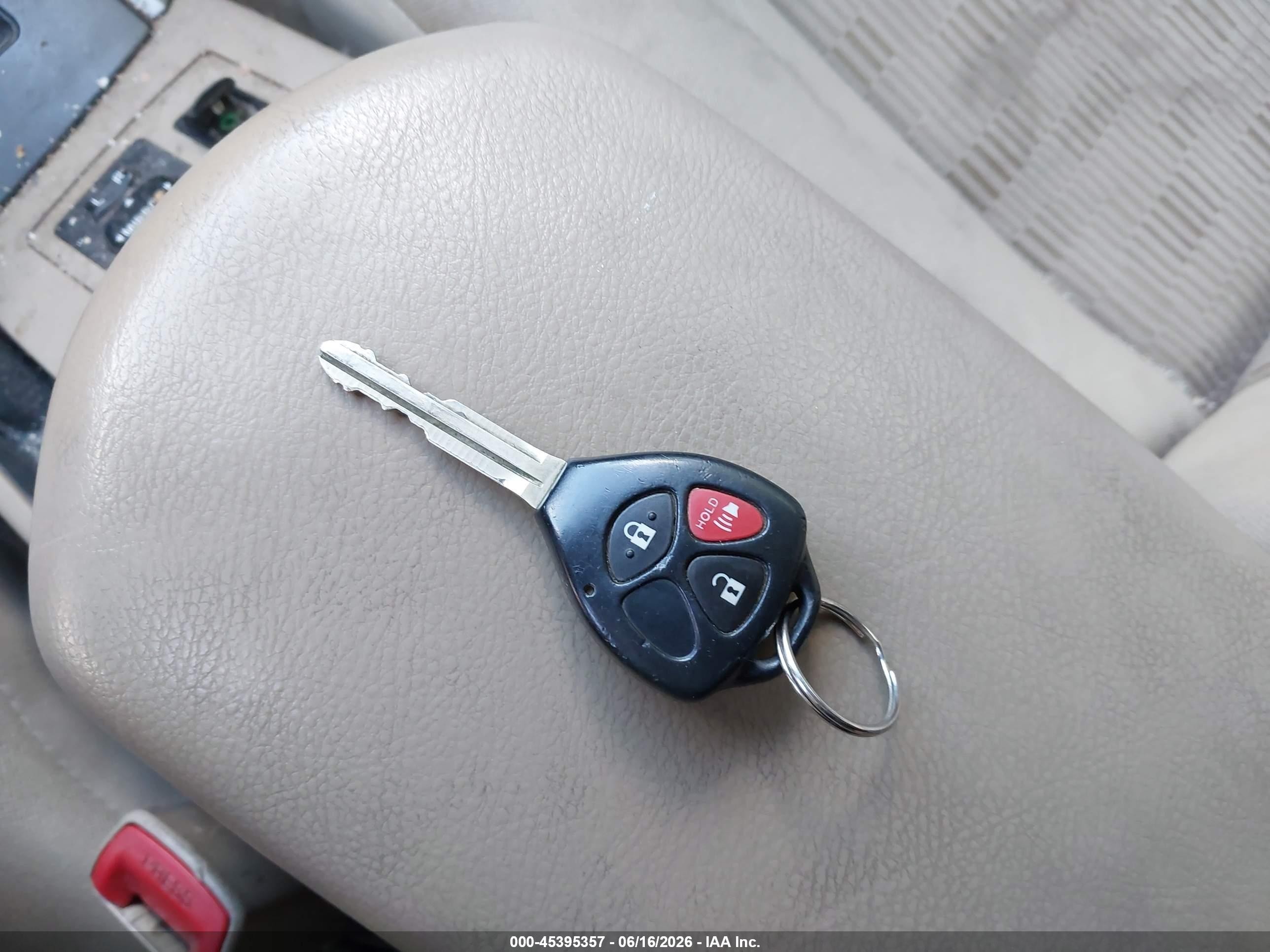 2010 Toyota Rav4   Gold vin: JTMBF4DV2AD038814