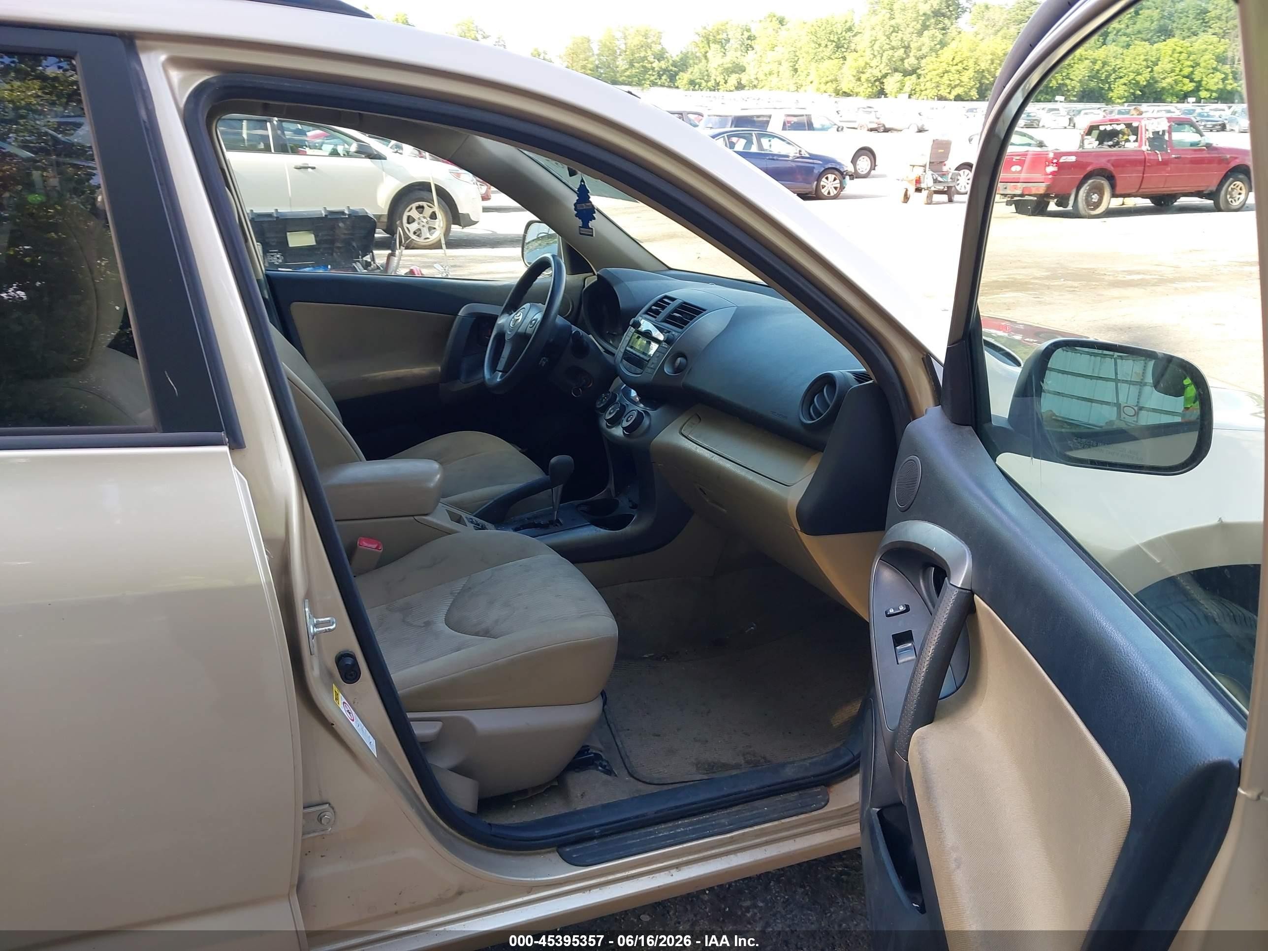 2010 Toyota Rav4   Gold vin: JTMBF4DV2AD038814