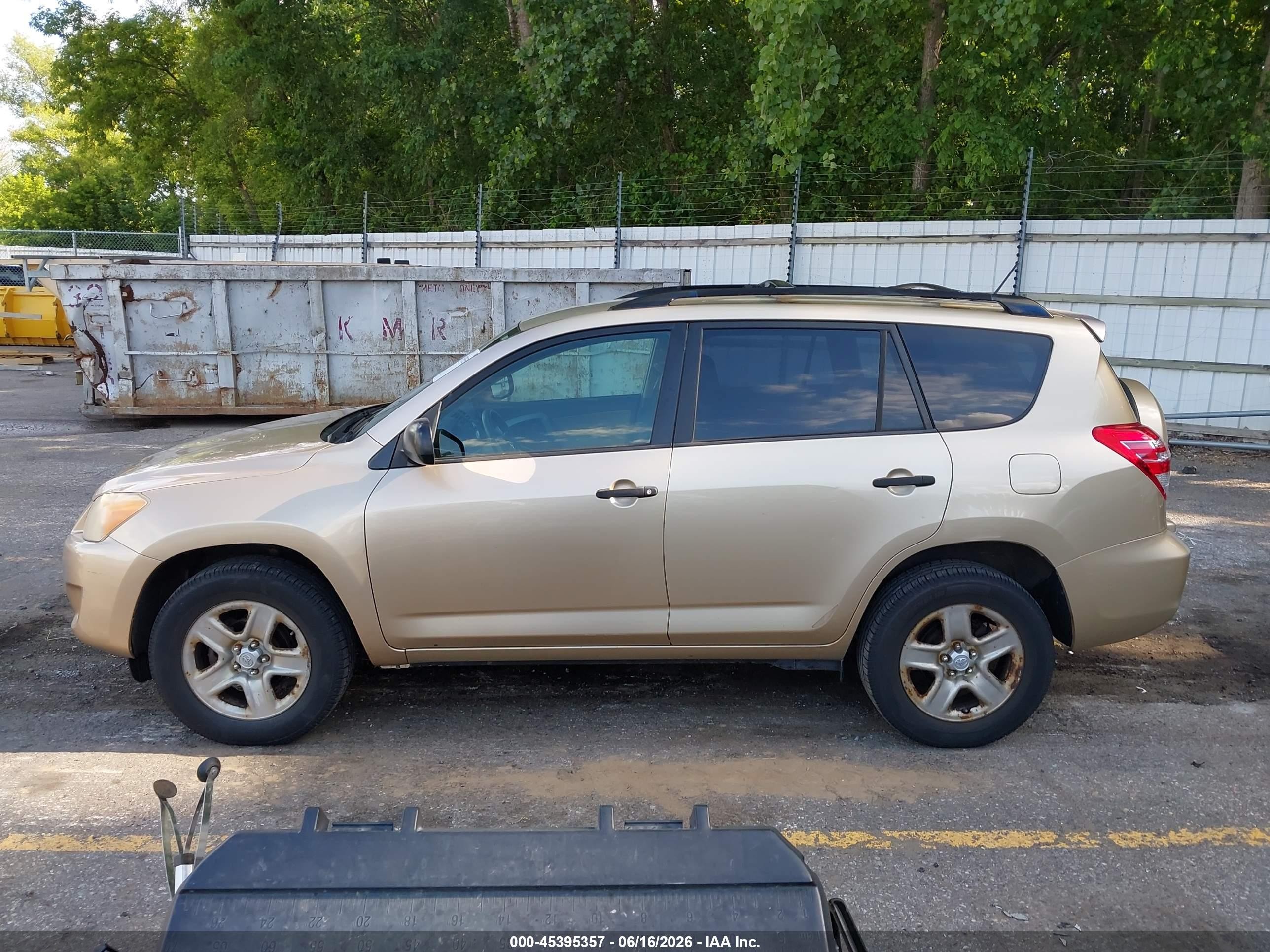 2010 Toyota Rav4   Gold vin: JTMBF4DV2AD038814