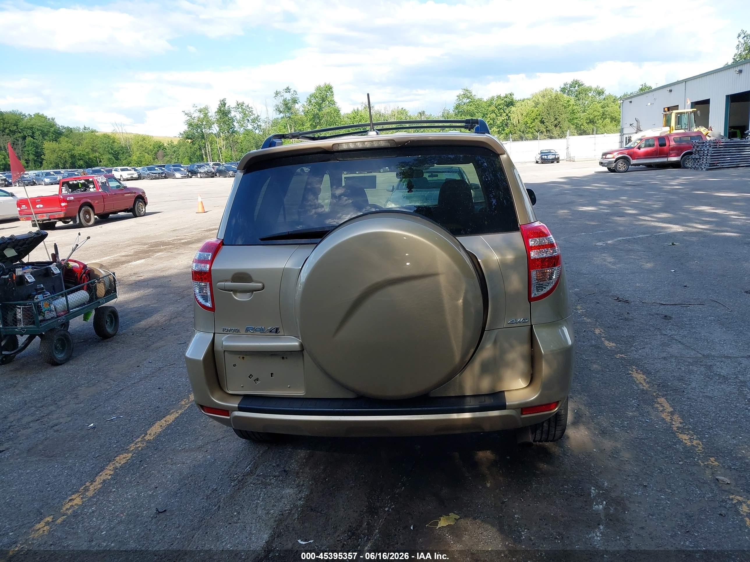 2010 Toyota Rav4   Gold vin: JTMBF4DV2AD038814