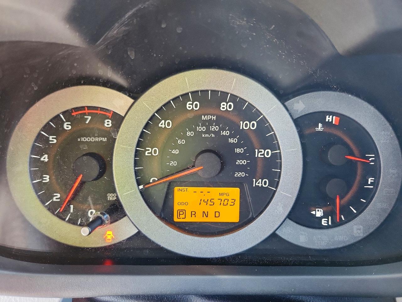 2011 Toyota Rav4 Base Silver vin: JTMBF4DV2BD041939