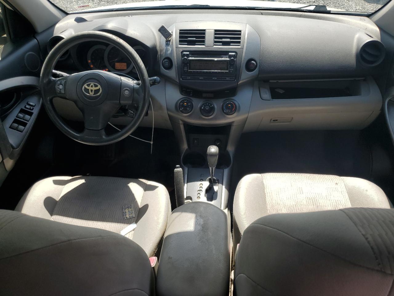 2012 Toyota Rav4 Base White vin: JTMBF4DV2C5053746