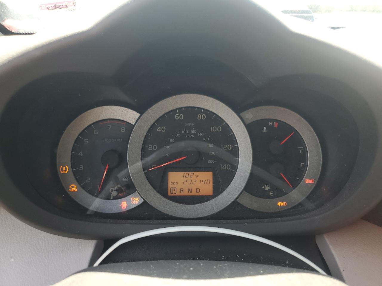 2012 Toyota Rav4 Base White vin: JTMBF4DV2C5053746