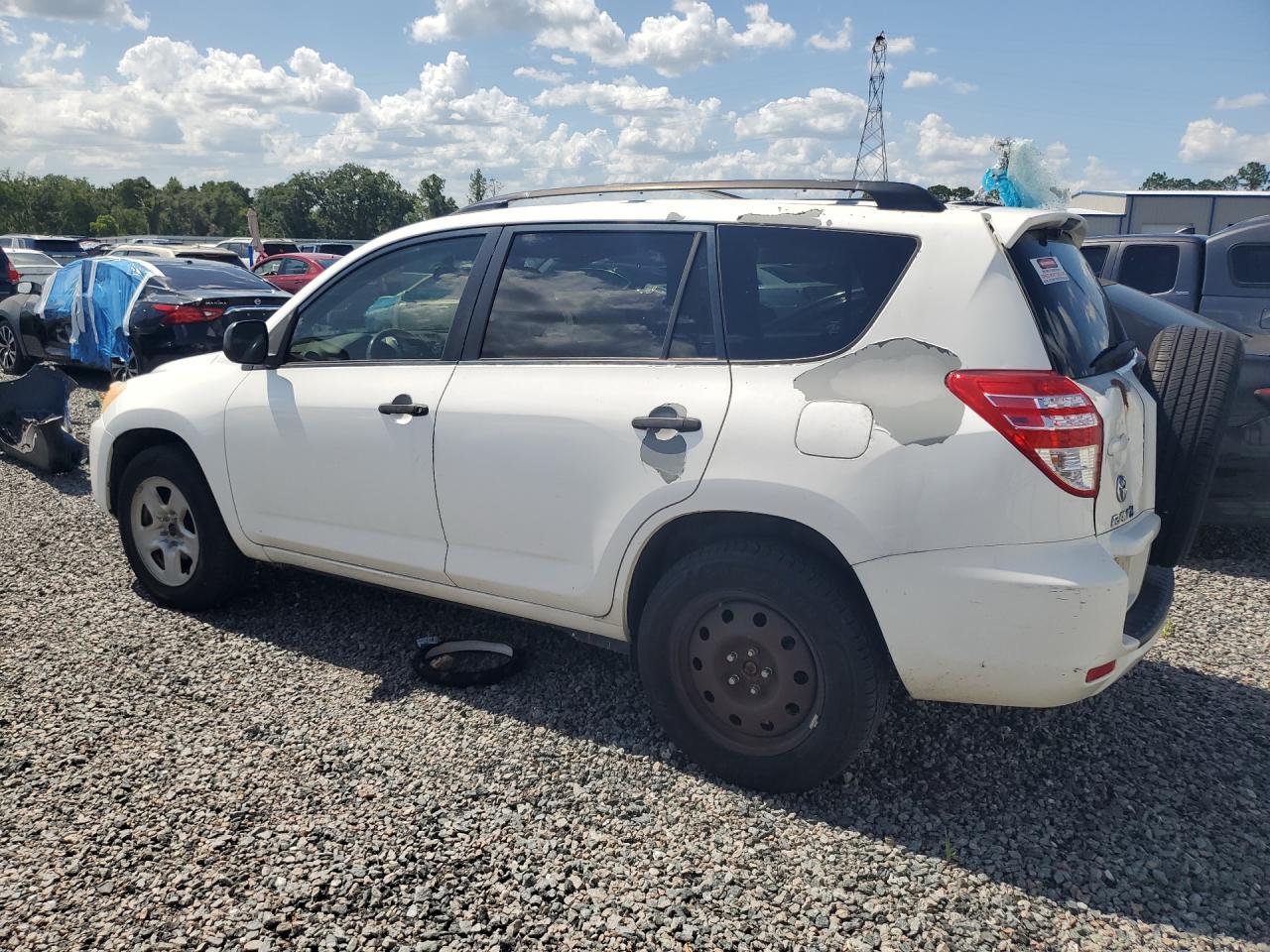 2012 Toyota Rav4 Base White vin: JTMBF4DV2C5053746