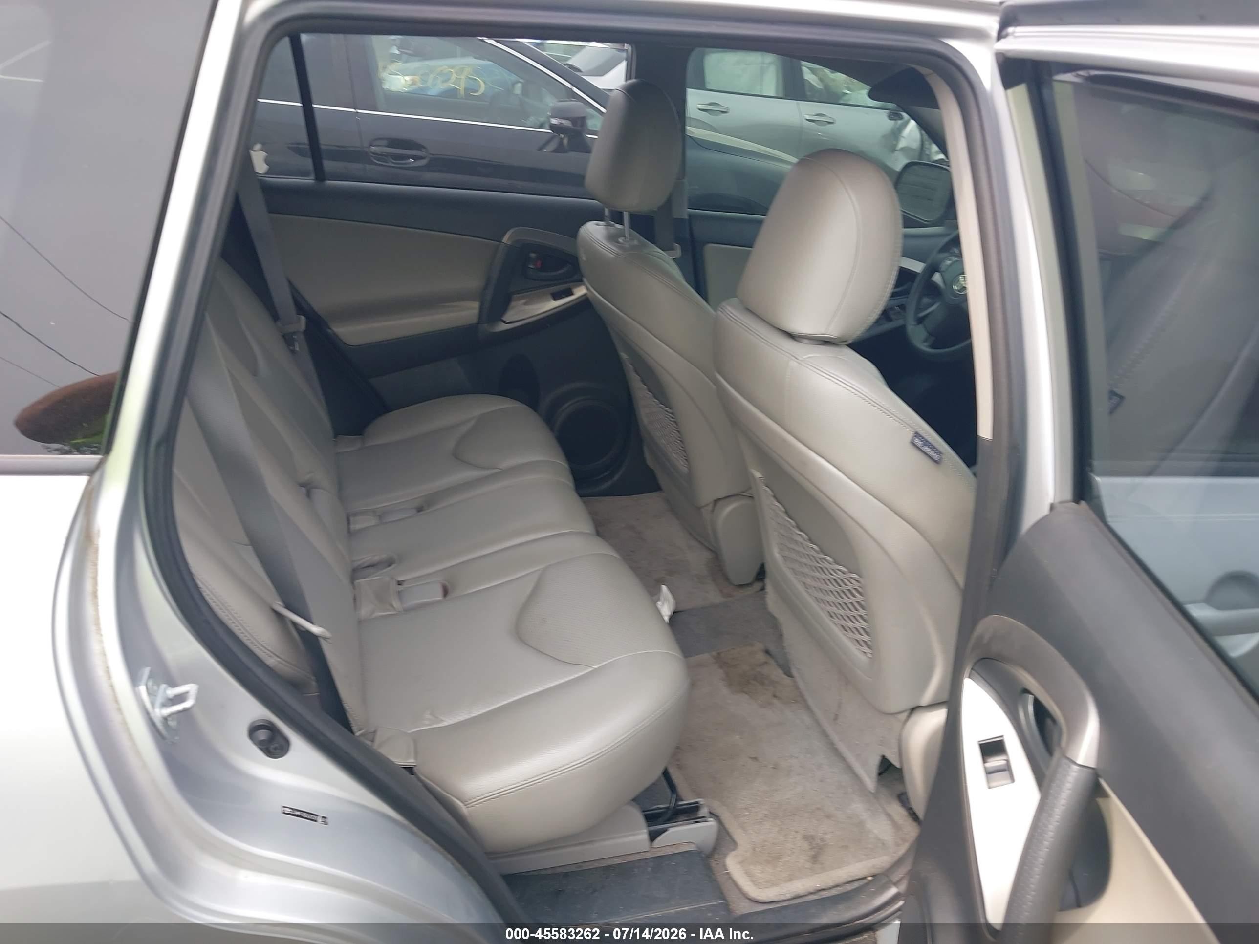 2012 Toyota Rav4   Silver vin: JTMBF4DV2C5056419