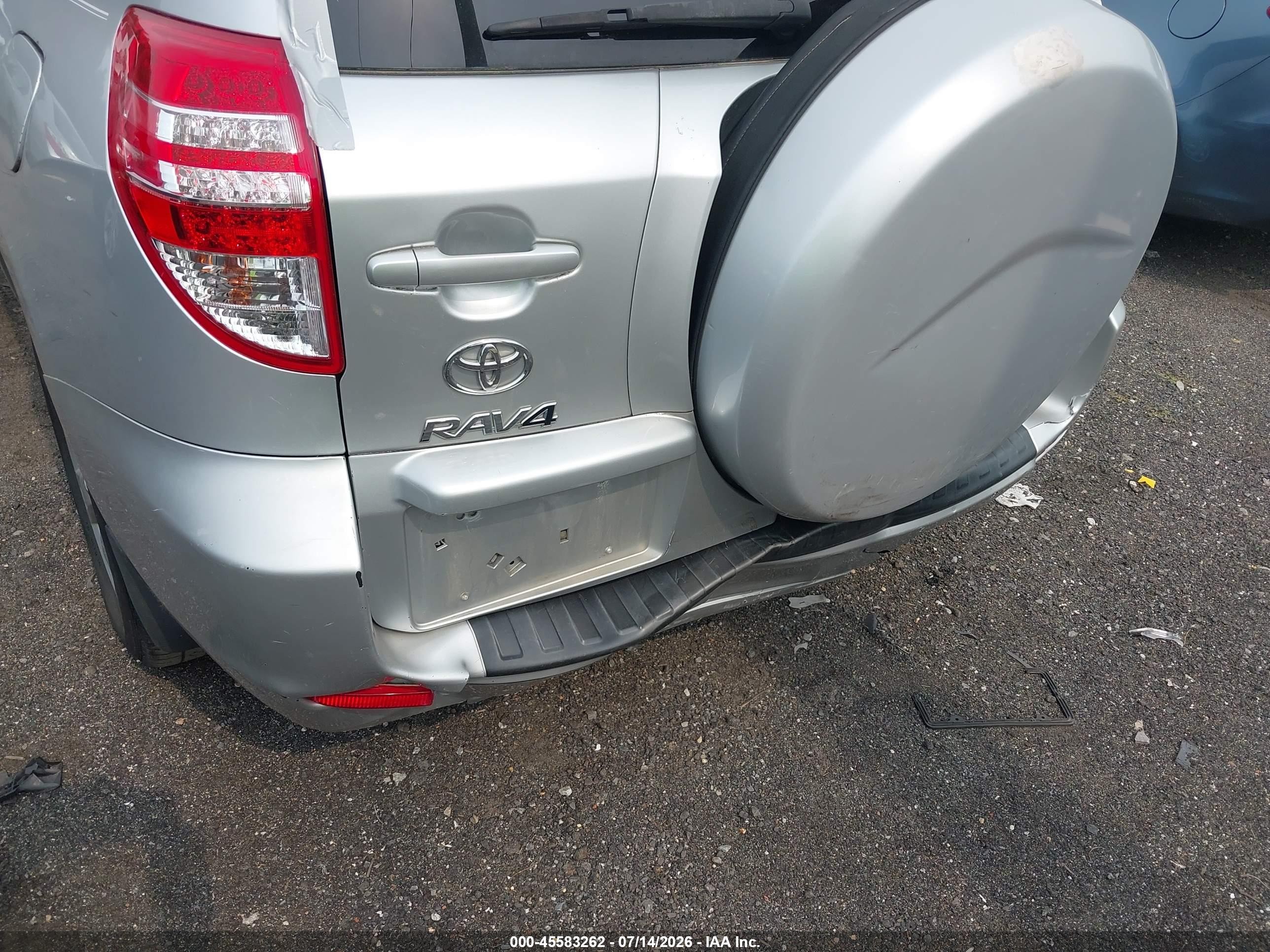 2012 Toyota Rav4   Silver vin: JTMBF4DV2C5056419