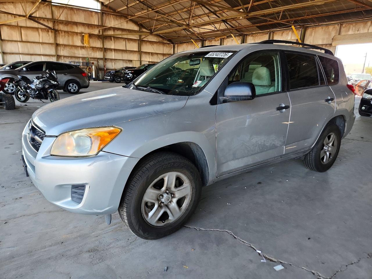 2010 Toyota Rav4 Base Серебряный vin: JTMBF4DV3A5018341