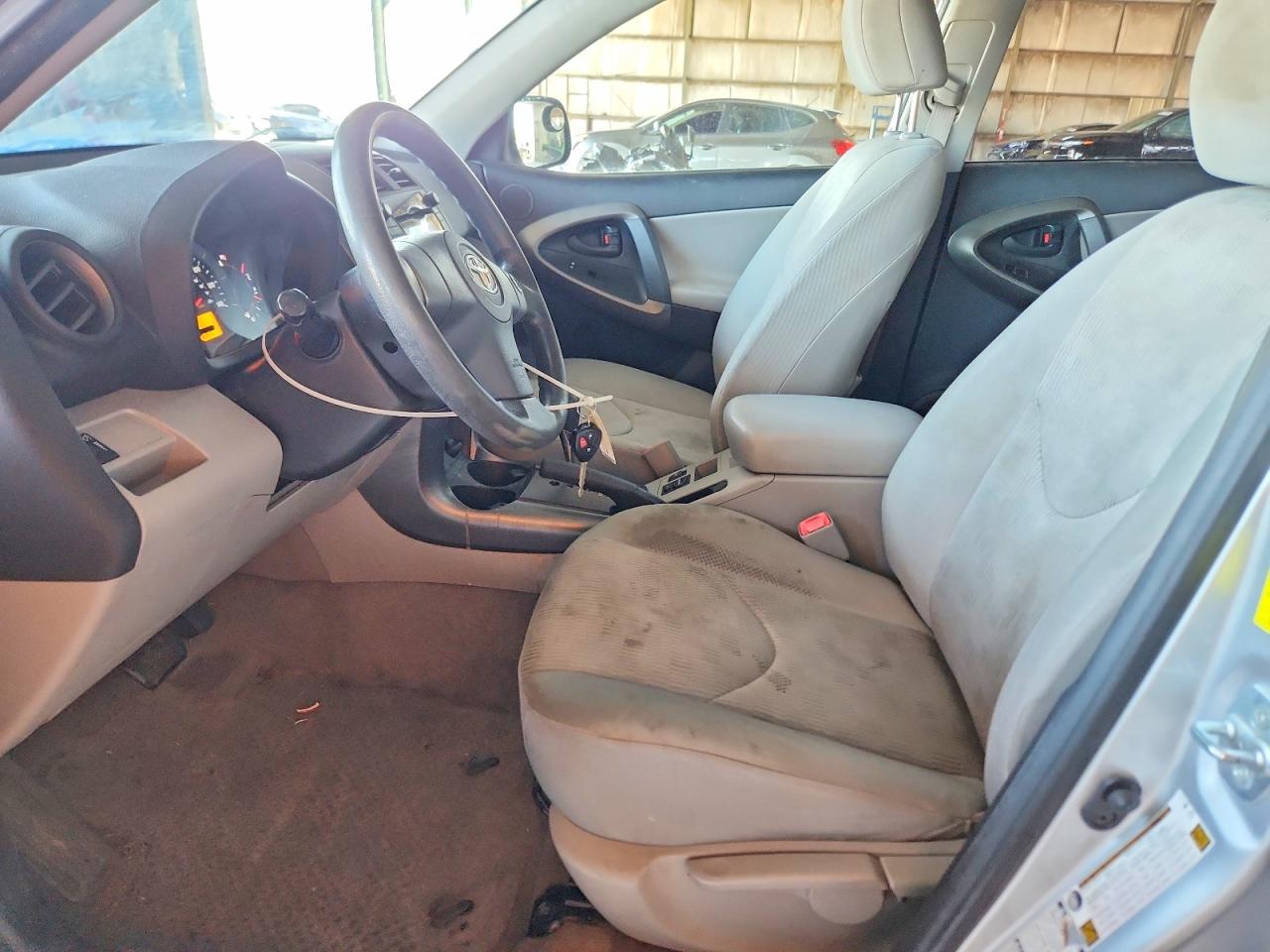 2010 Toyota Rav4 Base Серебряный vin: JTMBF4DV3A5018341