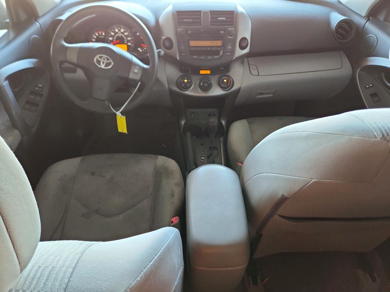 2010 Toyota Rav4 Base Серебряный vin: JTMBF4DV3A5018341
