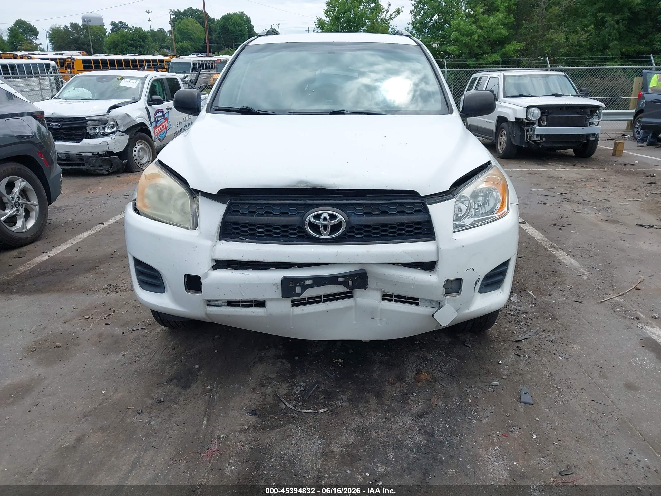 2010 Toyota Rav4   White vin: JTMBF4DV3A5029775
