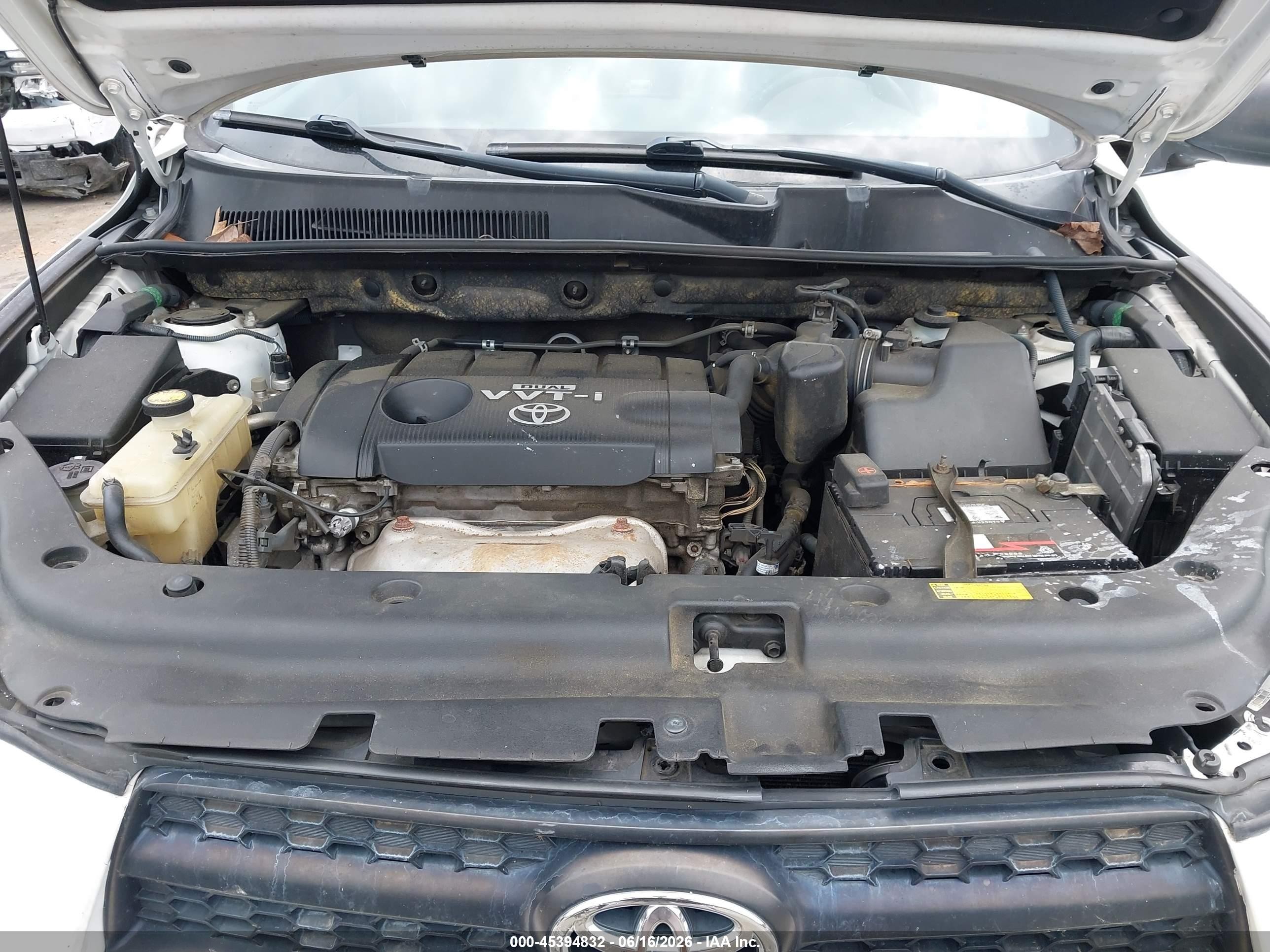 2010 Toyota Rav4   White vin: JTMBF4DV3A5029775