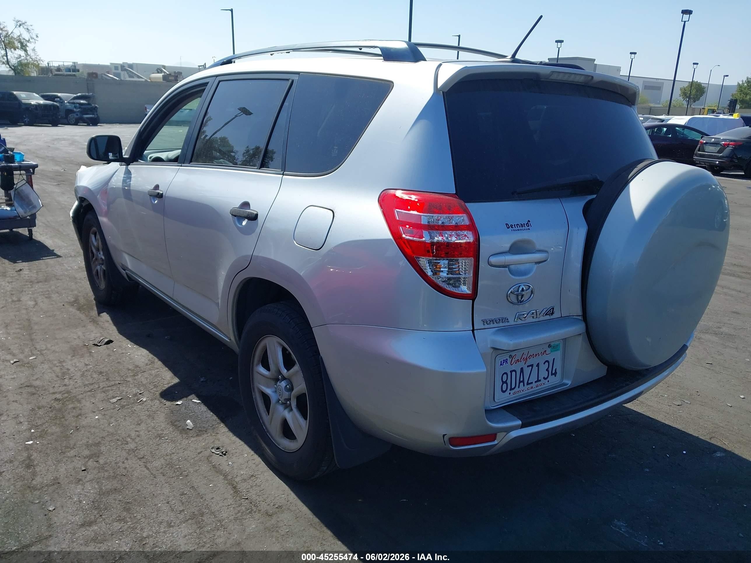 2010 Toyota Rav4   Silver vin: JTMBF4DV3AD022654
