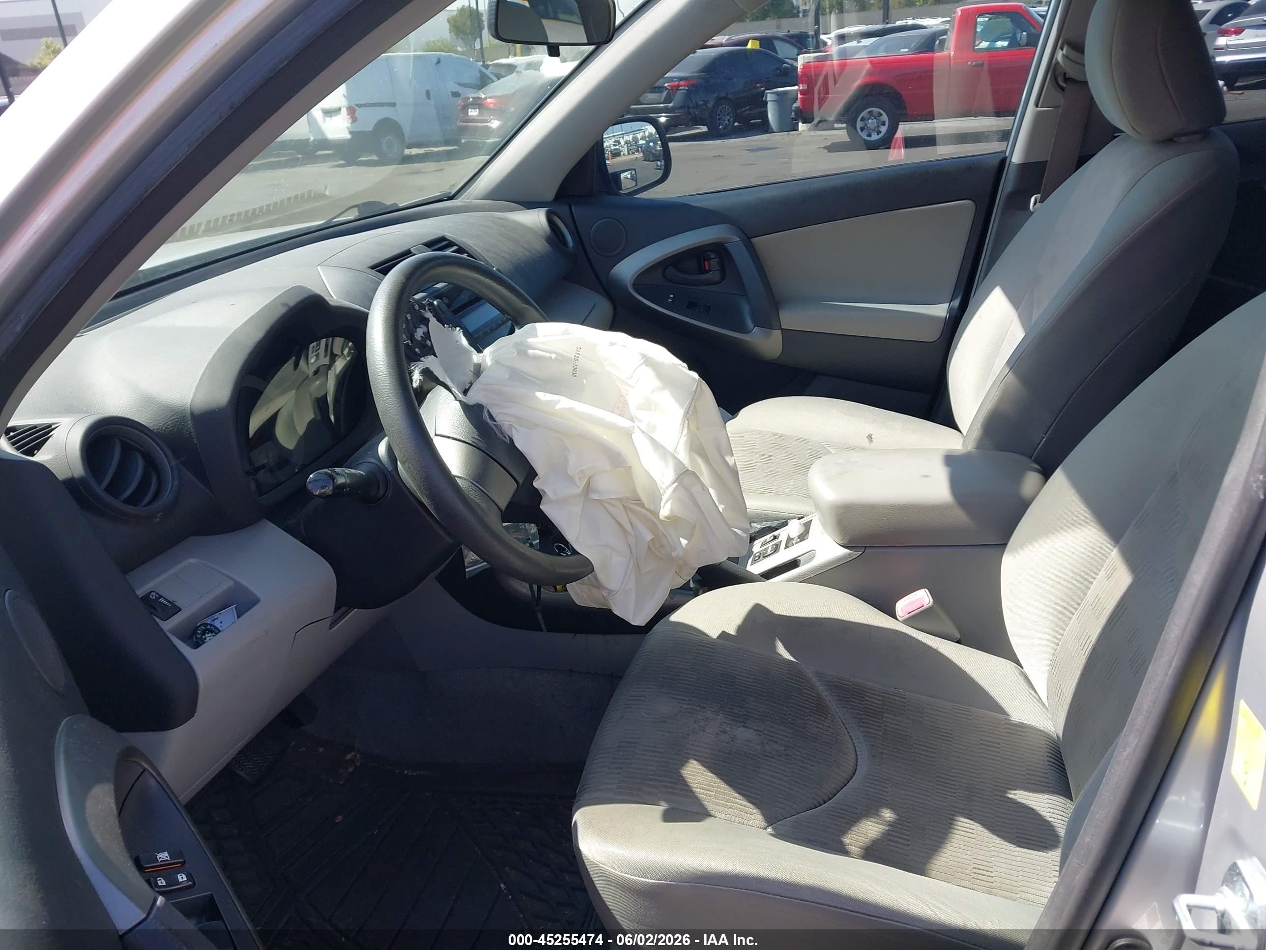 2010 Toyota Rav4   Silver vin: JTMBF4DV3AD022654