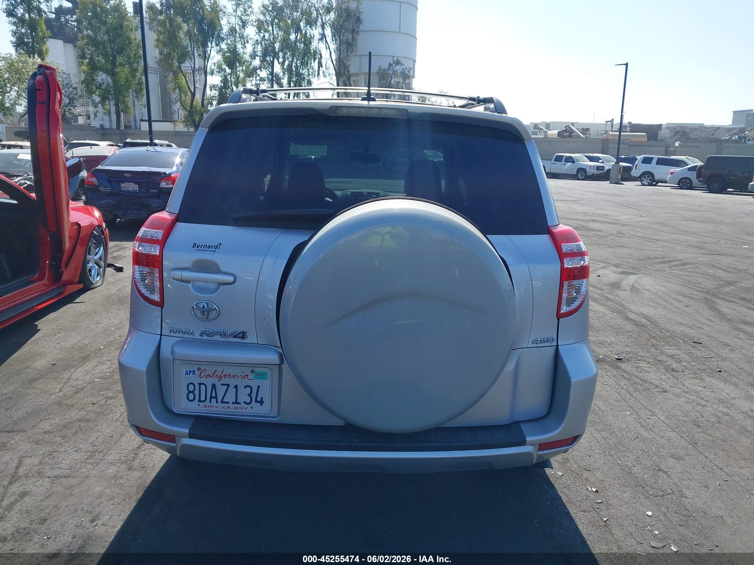 2010 Toyota Rav4   Silver vin: JTMBF4DV3AD022654