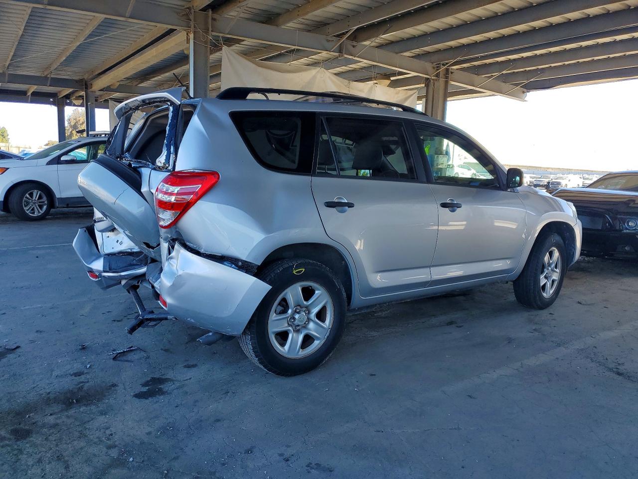2010 Toyota Rav4 Base Silver vin: JTMBF4DV3AD030950