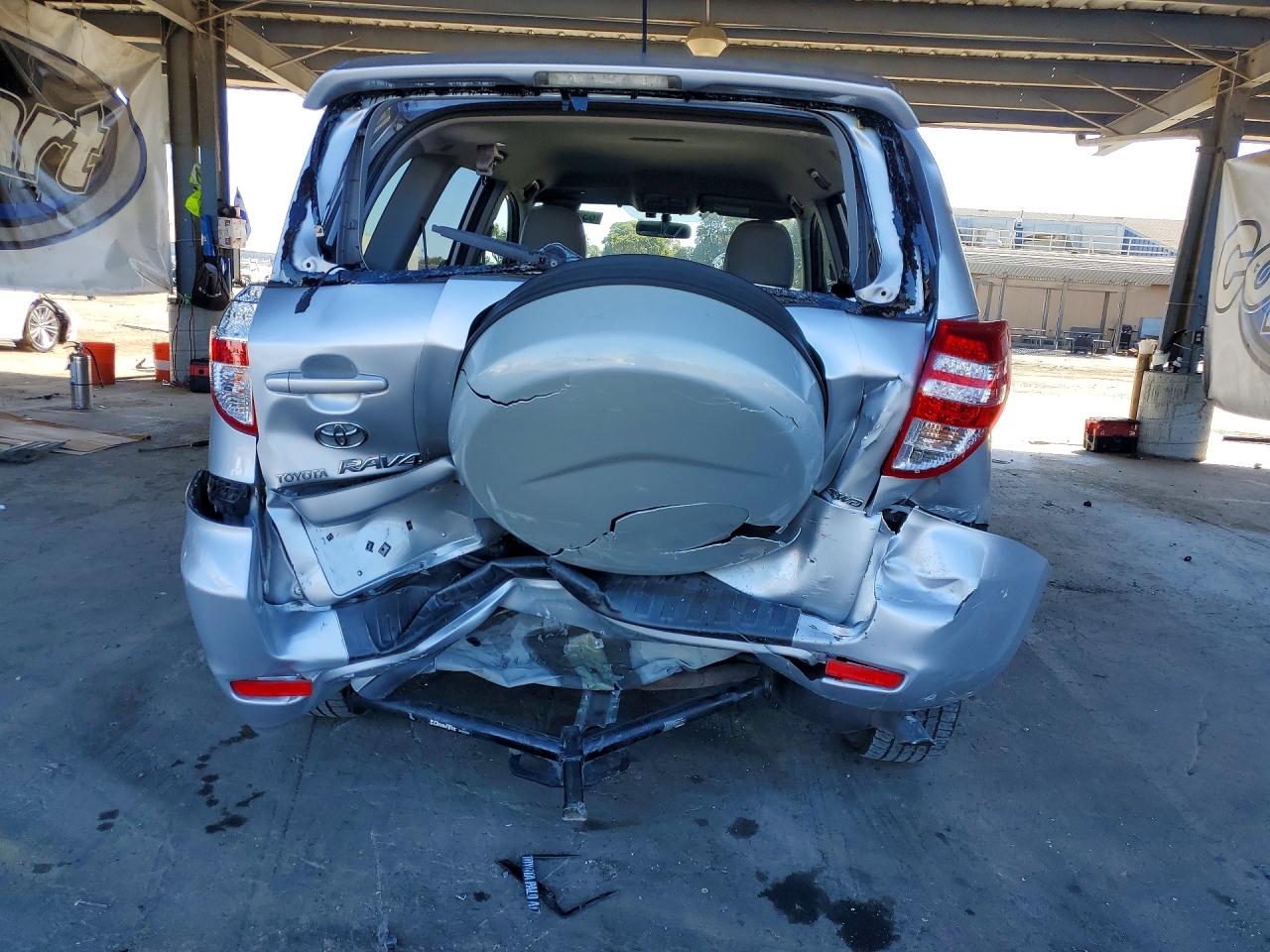 2010 Toyota Rav4 Base Silver vin: JTMBF4DV3AD030950
