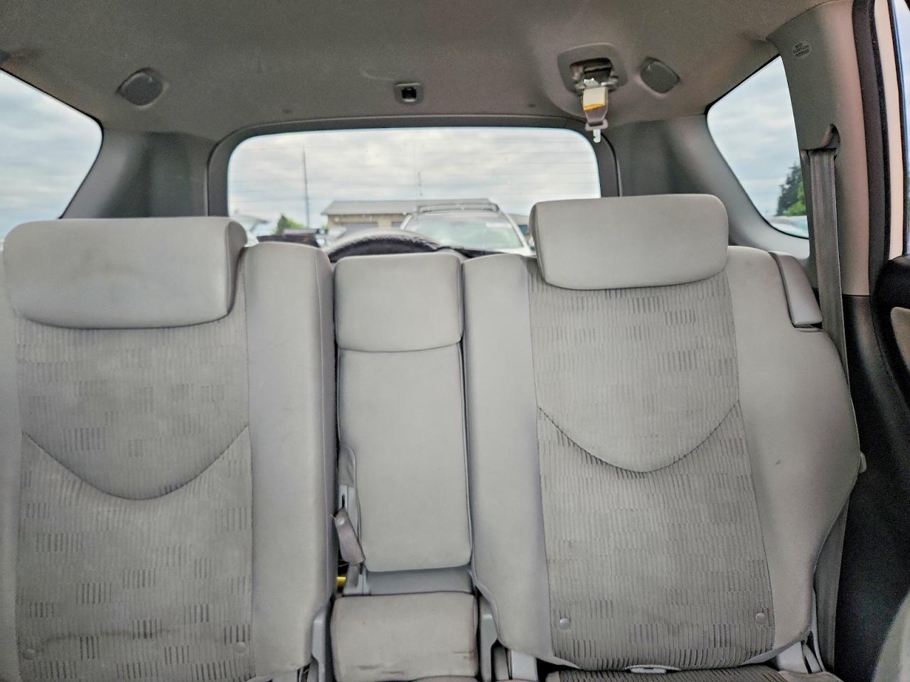 2010 Toyota Rav4 Base White vin: JTMBF4DV3AD034903