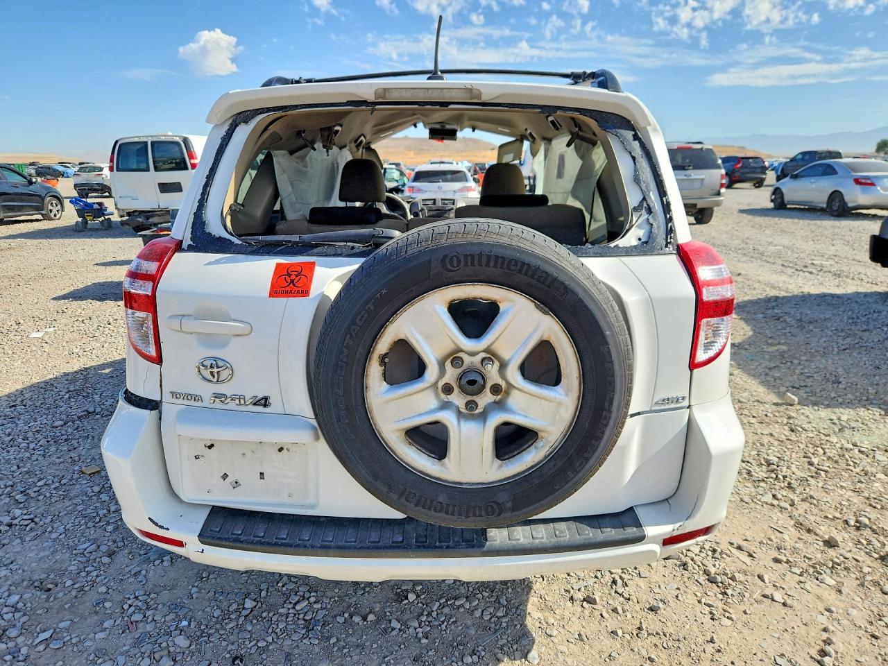 2010 Toyota Rav4 Base White vin: JTMBF4DV3AD034979