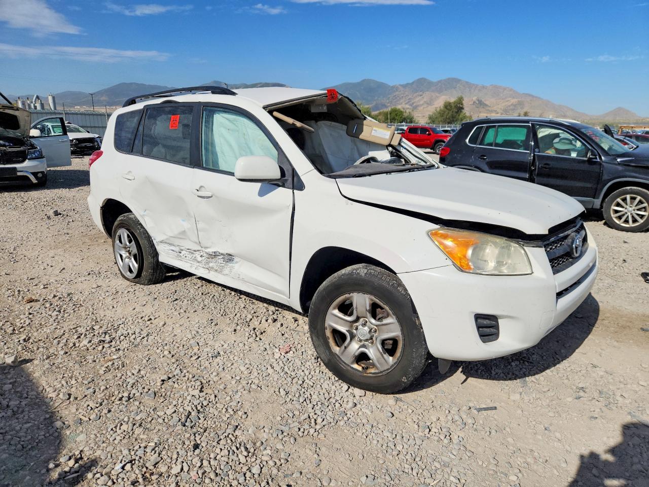 2010 Toyota Rav4 Base White vin: JTMBF4DV3AD034979