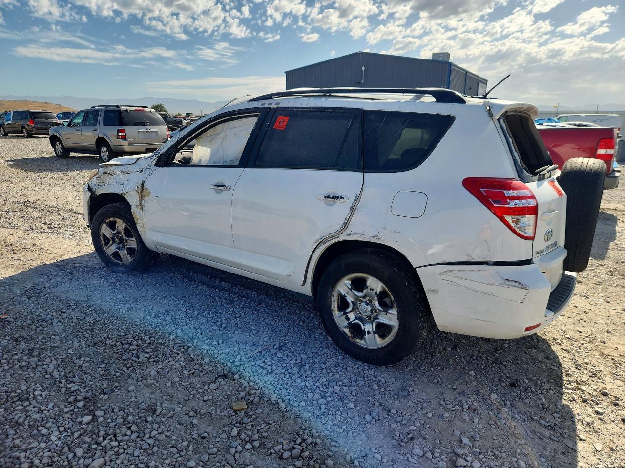 2010 Toyota Rav4 Base White vin: JTMBF4DV3AD034979