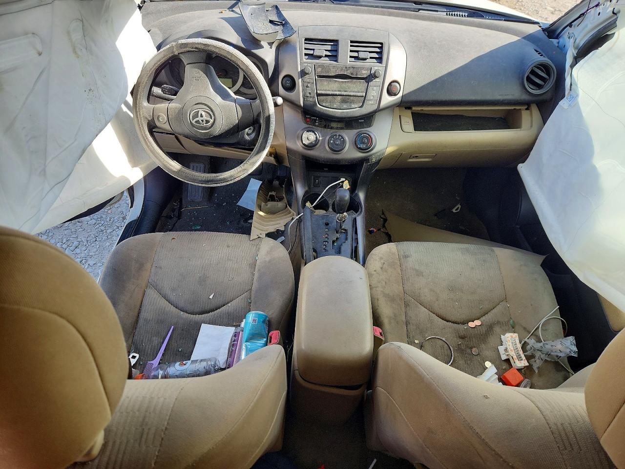 2010 Toyota Rav4 Base White vin: JTMBF4DV3AD034979