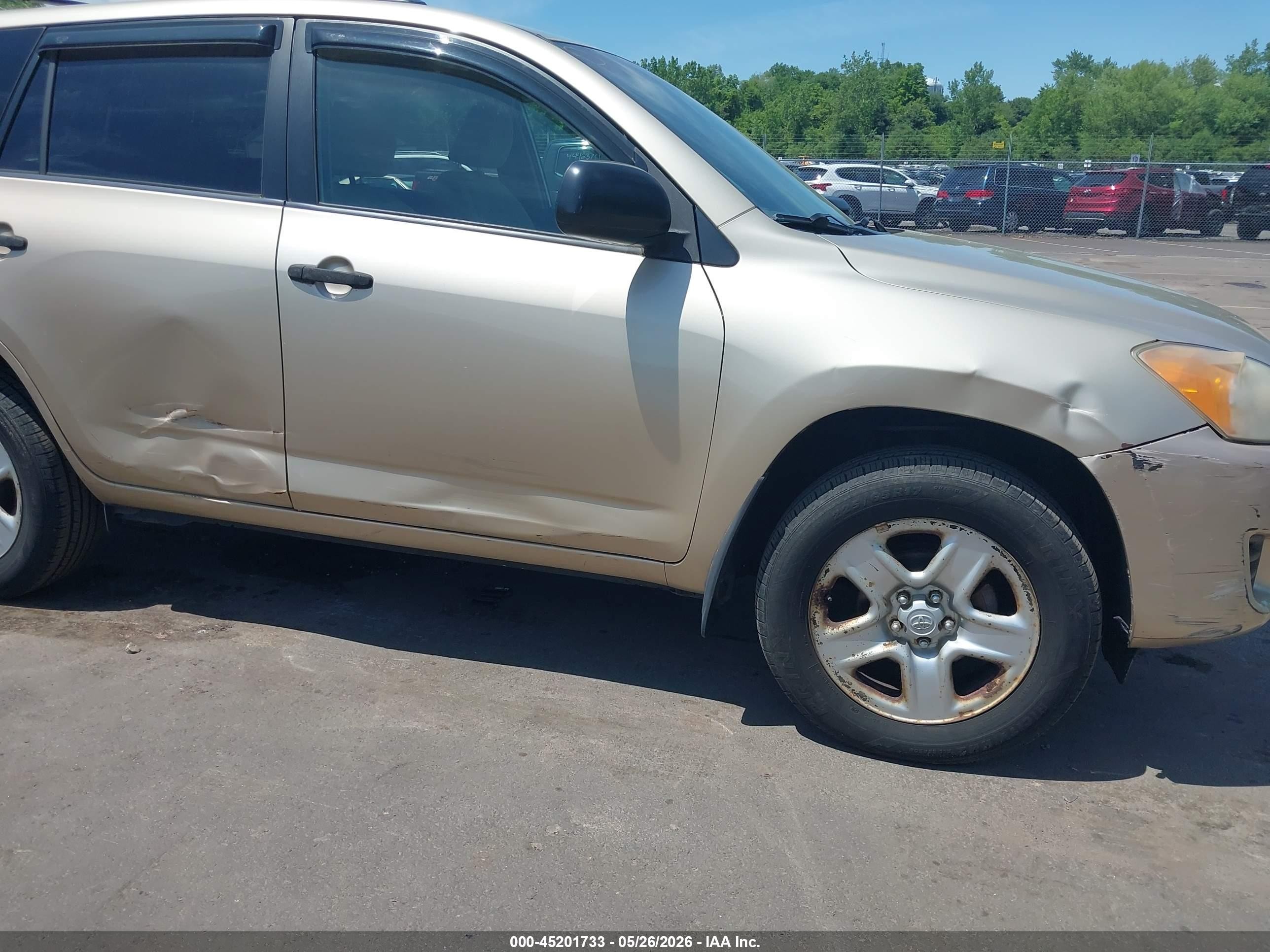 2010 Toyota Rav4 Tan vin: JTMBF4DV3AD035761