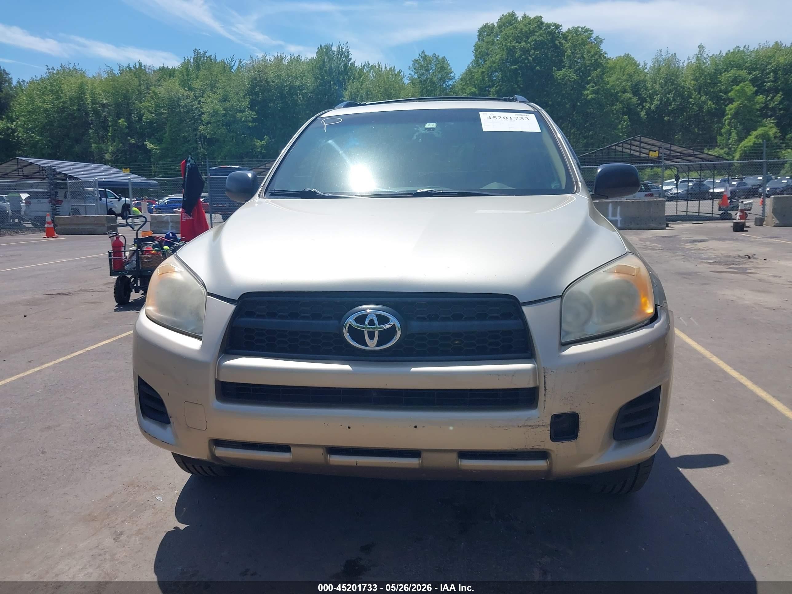 2010 Toyota Rav4 Tan vin: JTMBF4DV3AD035761