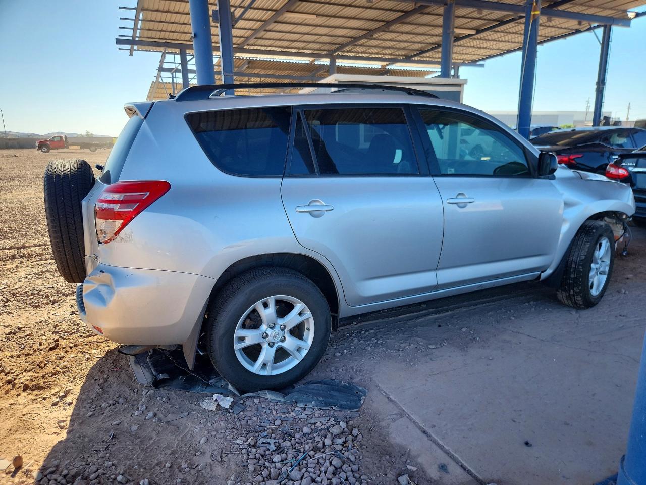 2011 Toyota Rav4 Base Silver vin: JTMBF4DV3B5038591
