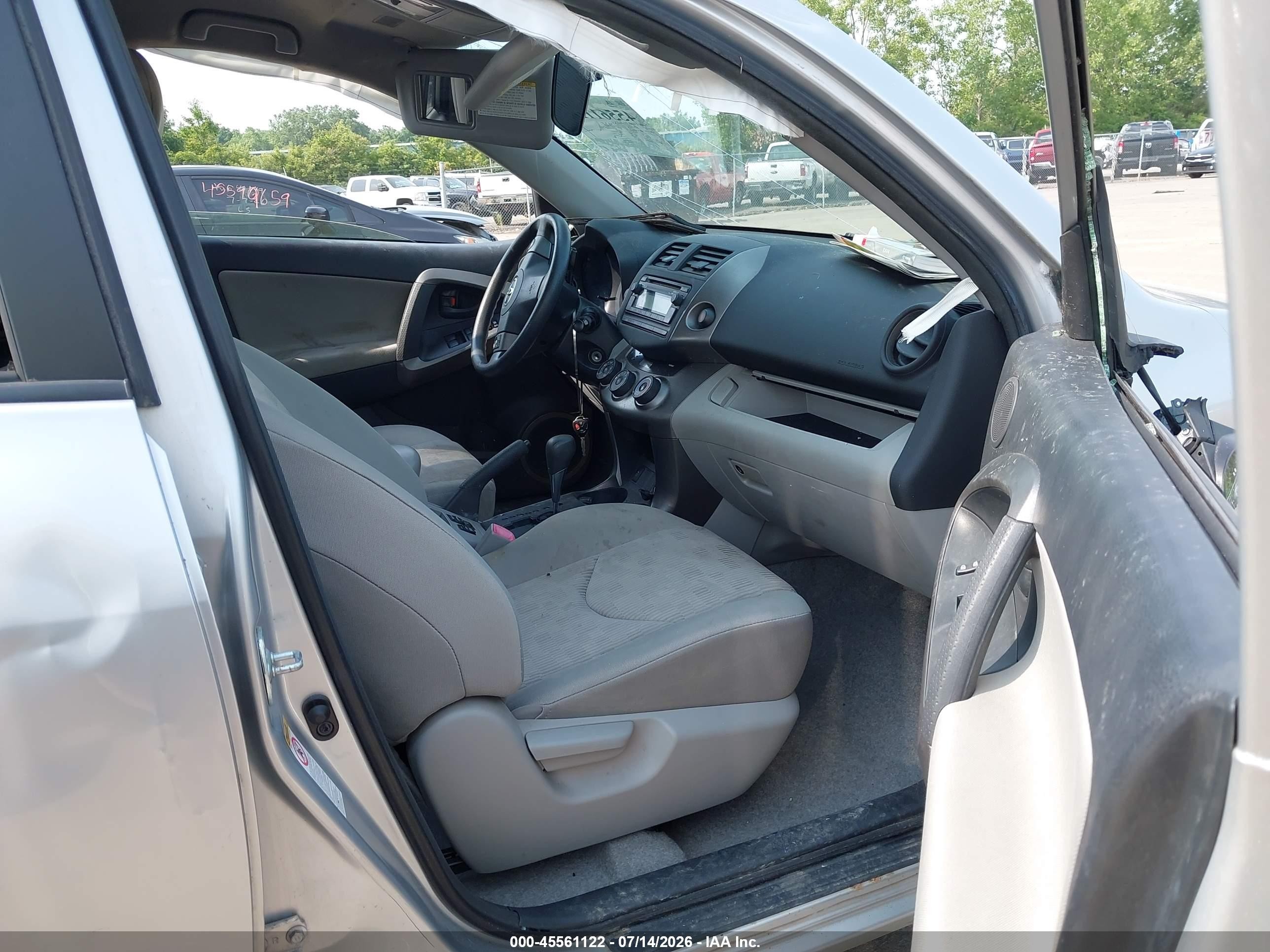 2012 Toyota Rav4   Silver vin: JTMBF4DV3C5050855