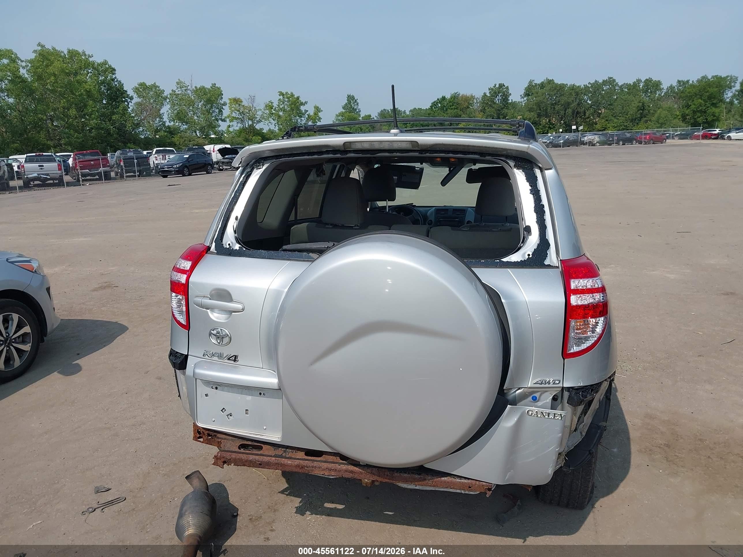 2012 Toyota Rav4   Silver vin: JTMBF4DV3C5050855