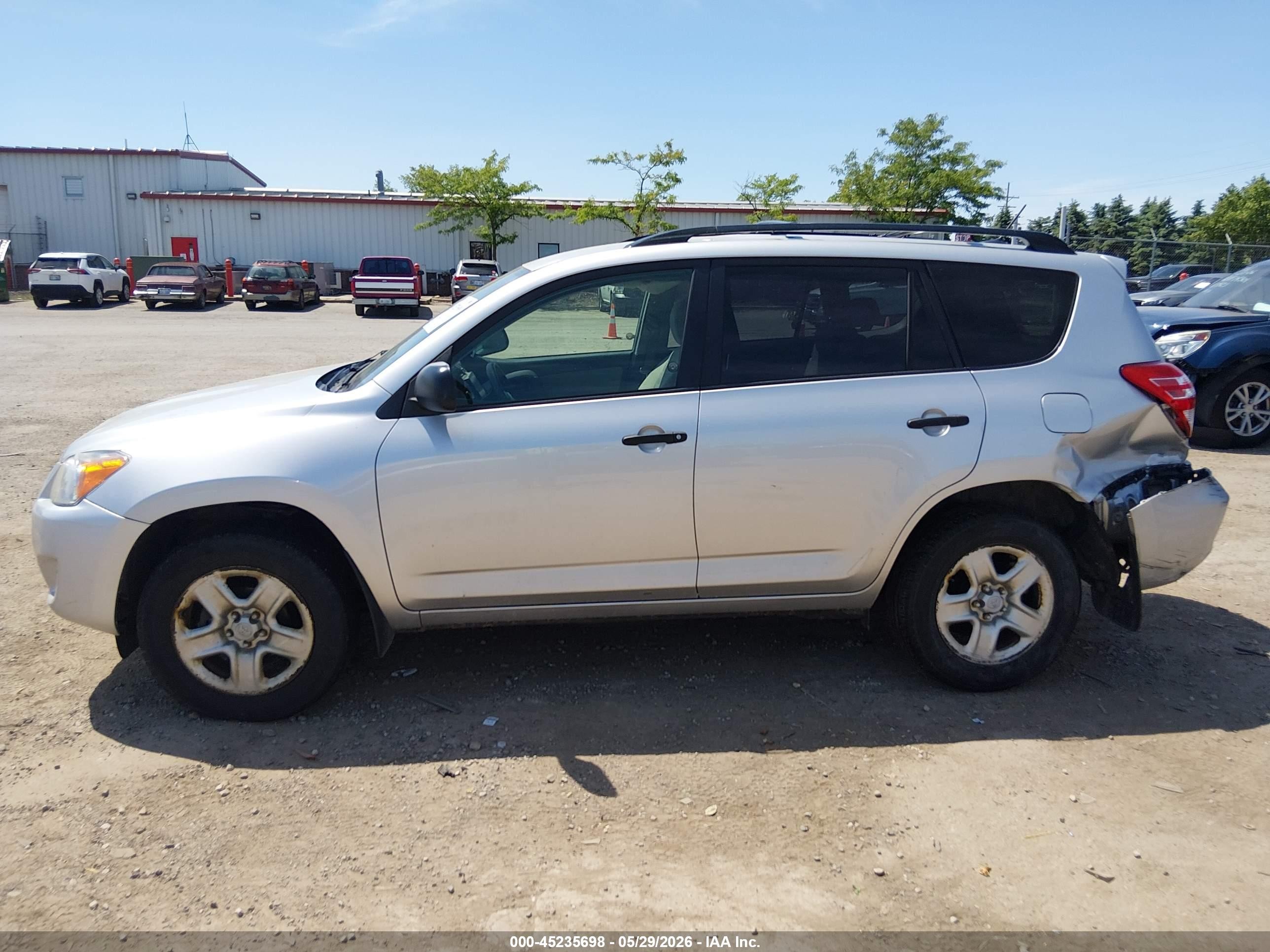 2010 Toyota Rav4 Silver vin: JTMBF4DV4A5021071
