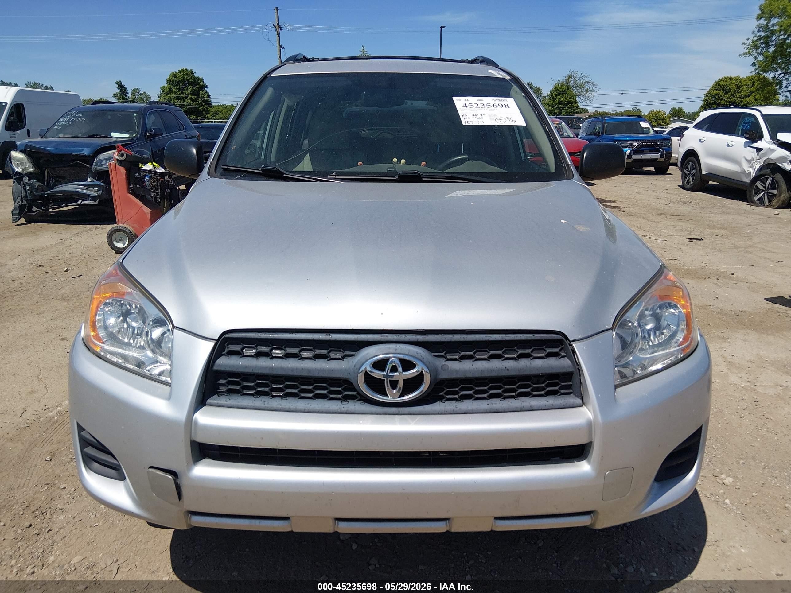 2010 Toyota Rav4 Silver vin: JTMBF4DV4A5021071