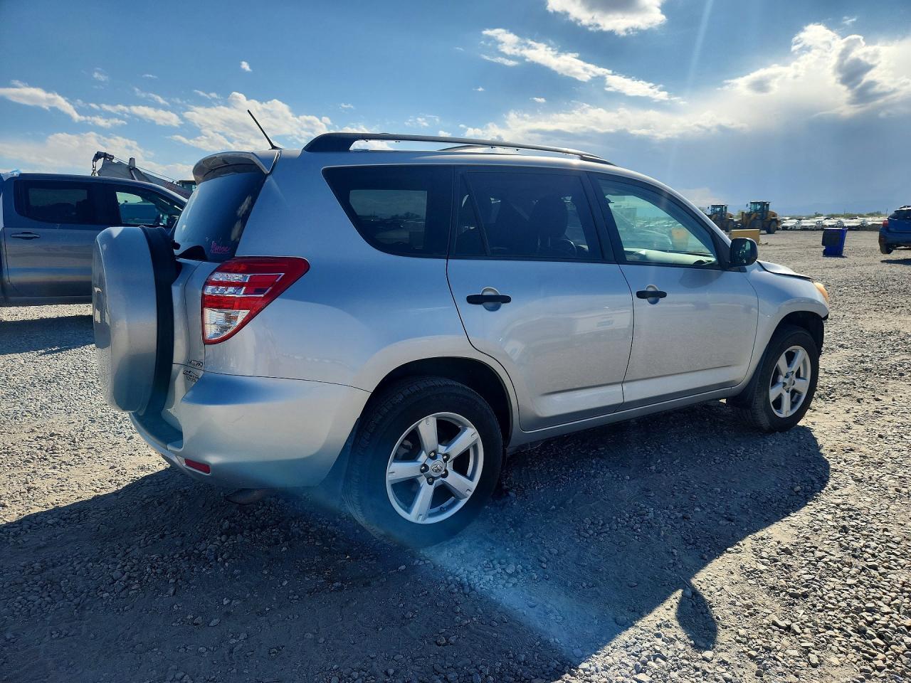 2010 Toyota Rav4 Base Silver vin: JTMBF4DV4A5033849
