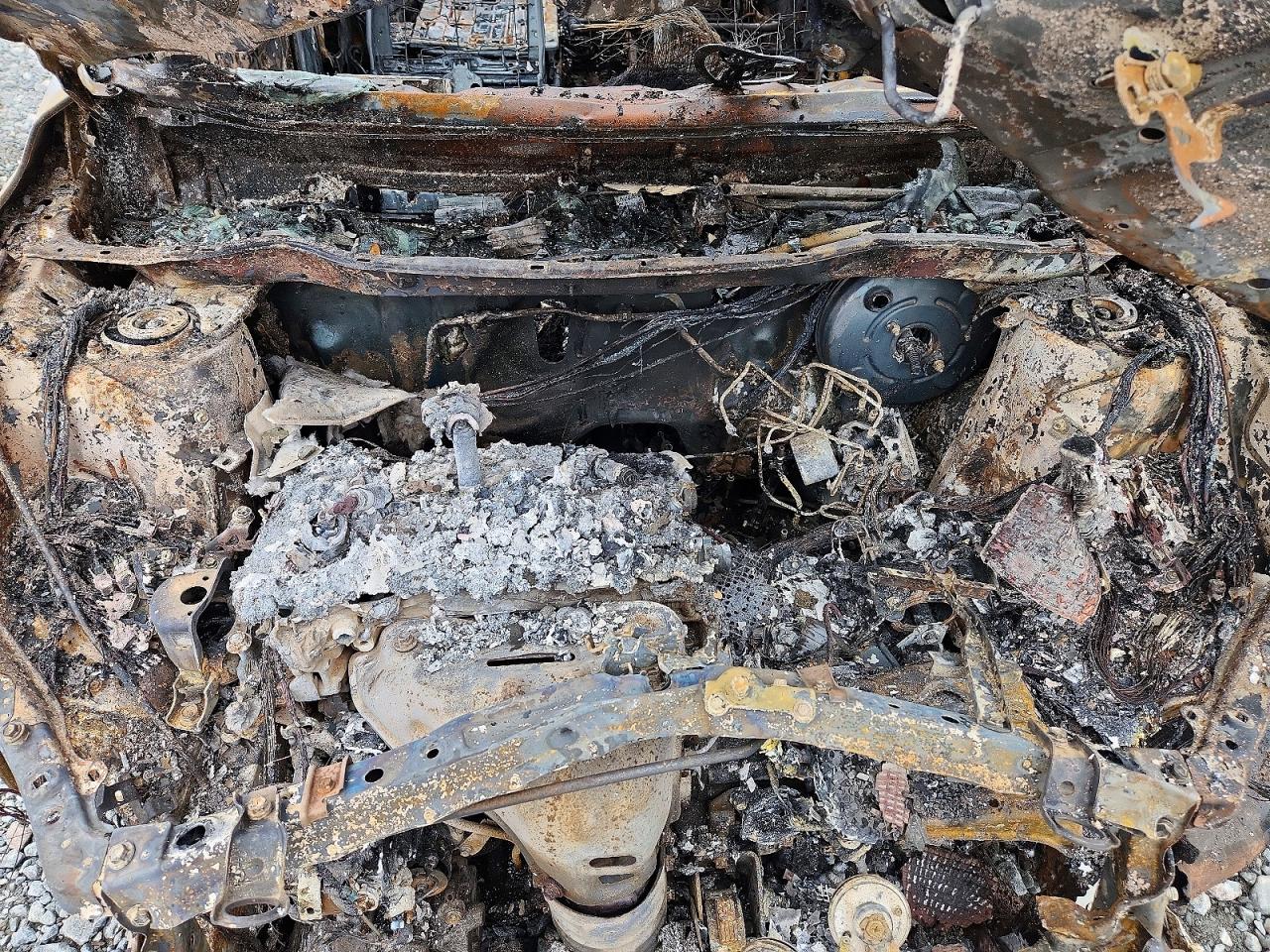 2010 Toyota Rav4 Base Burn vin: JTMBF4DV4AD027278