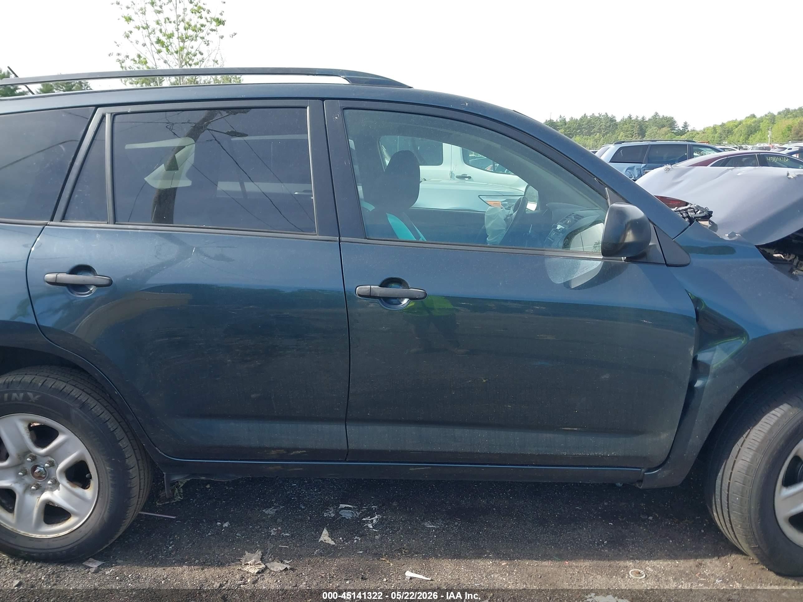 2010 Toyota Rav4   Black vin: JTMBF4DV4AD032075