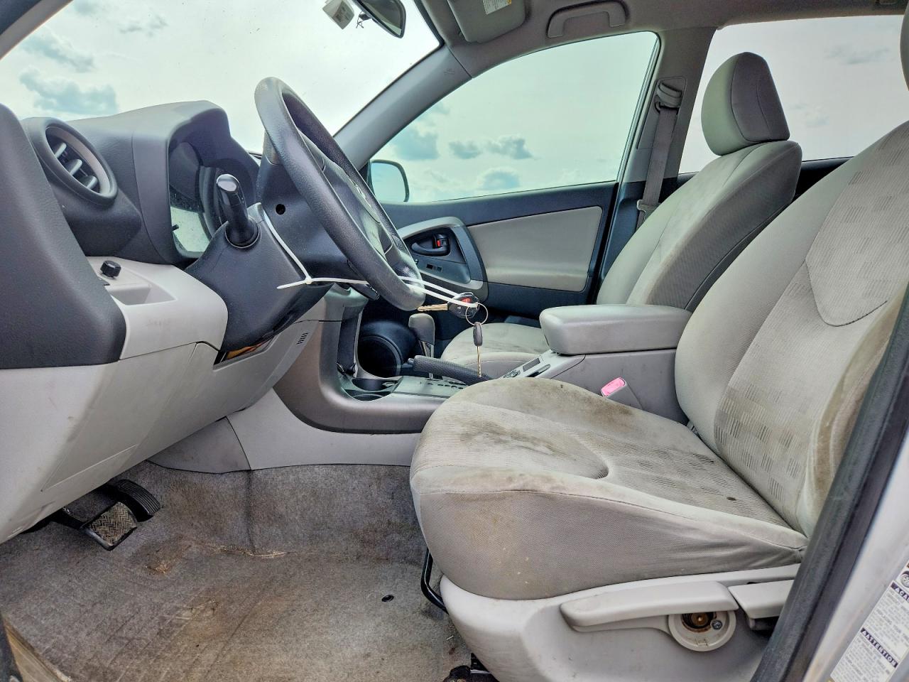 2010 Toyota Rav4 Base Silver vin: JTMBF4DV4AD034053
