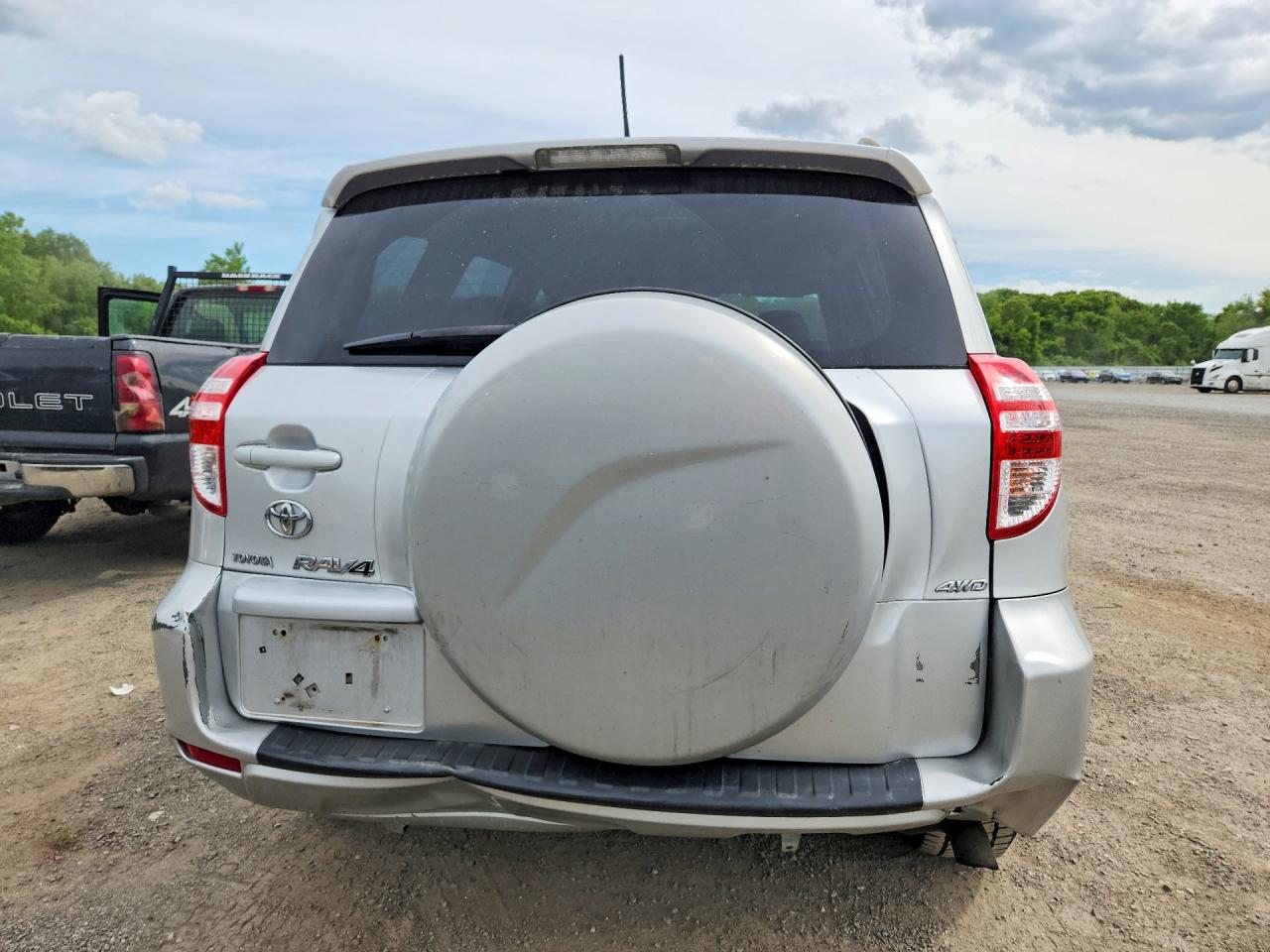 2010 Toyota Rav4 Base Silver vin: JTMBF4DV4AD034053