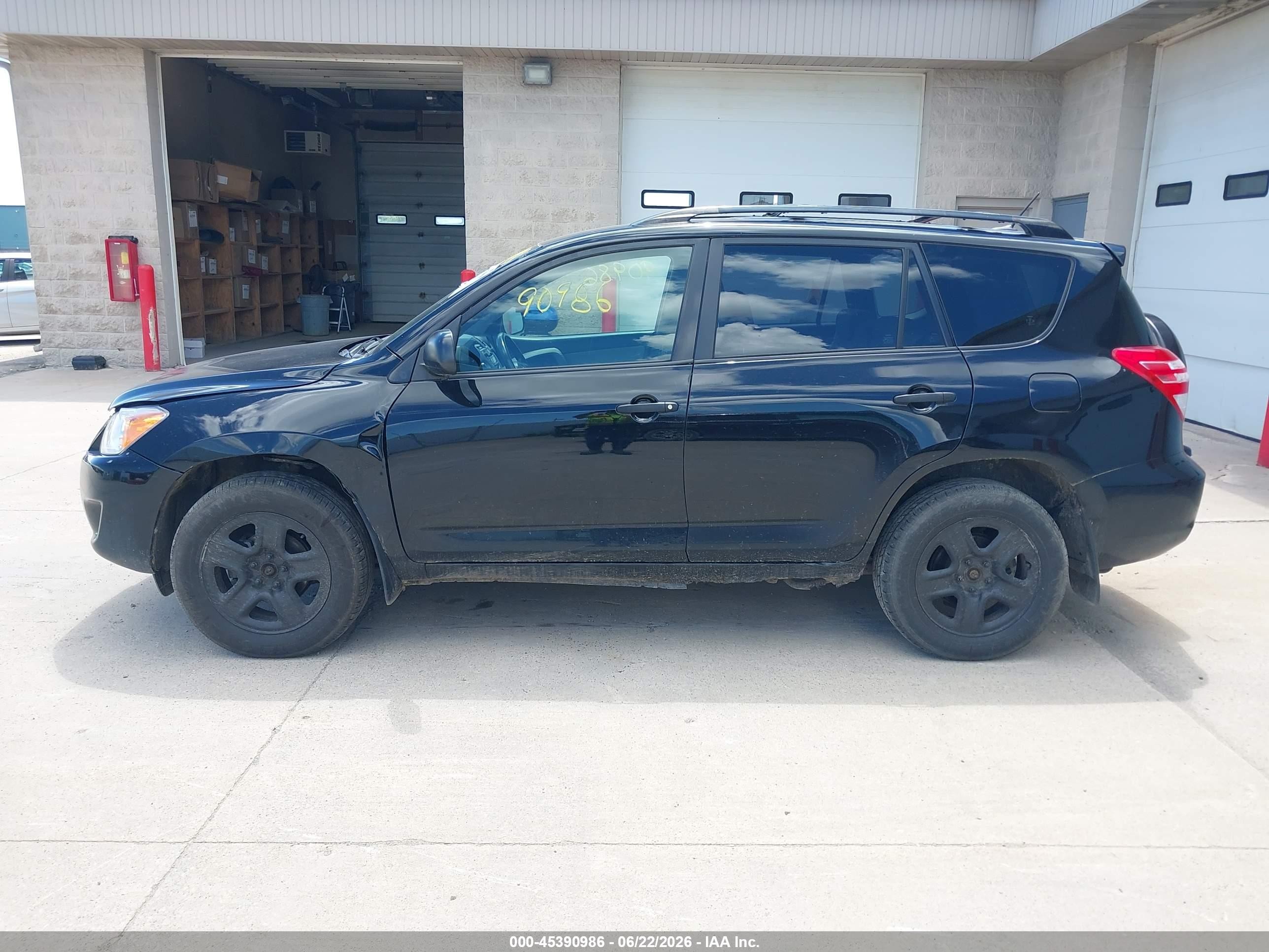 2010 Toyota Rav4   Black vin: JTMBF4DV4AD035140