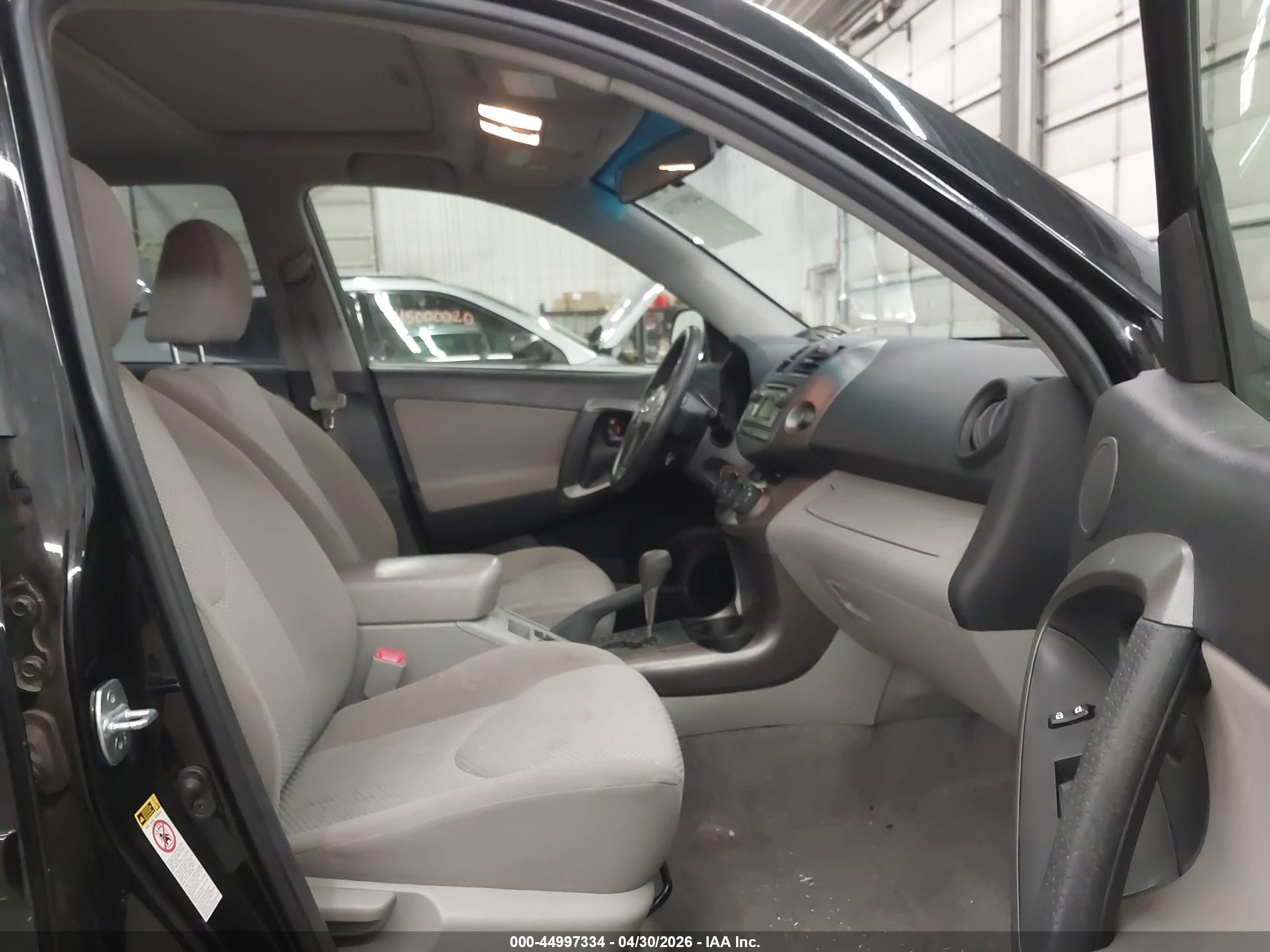 2012 Toyota Rav4   Black vin: JTMBF4DV4C5052811