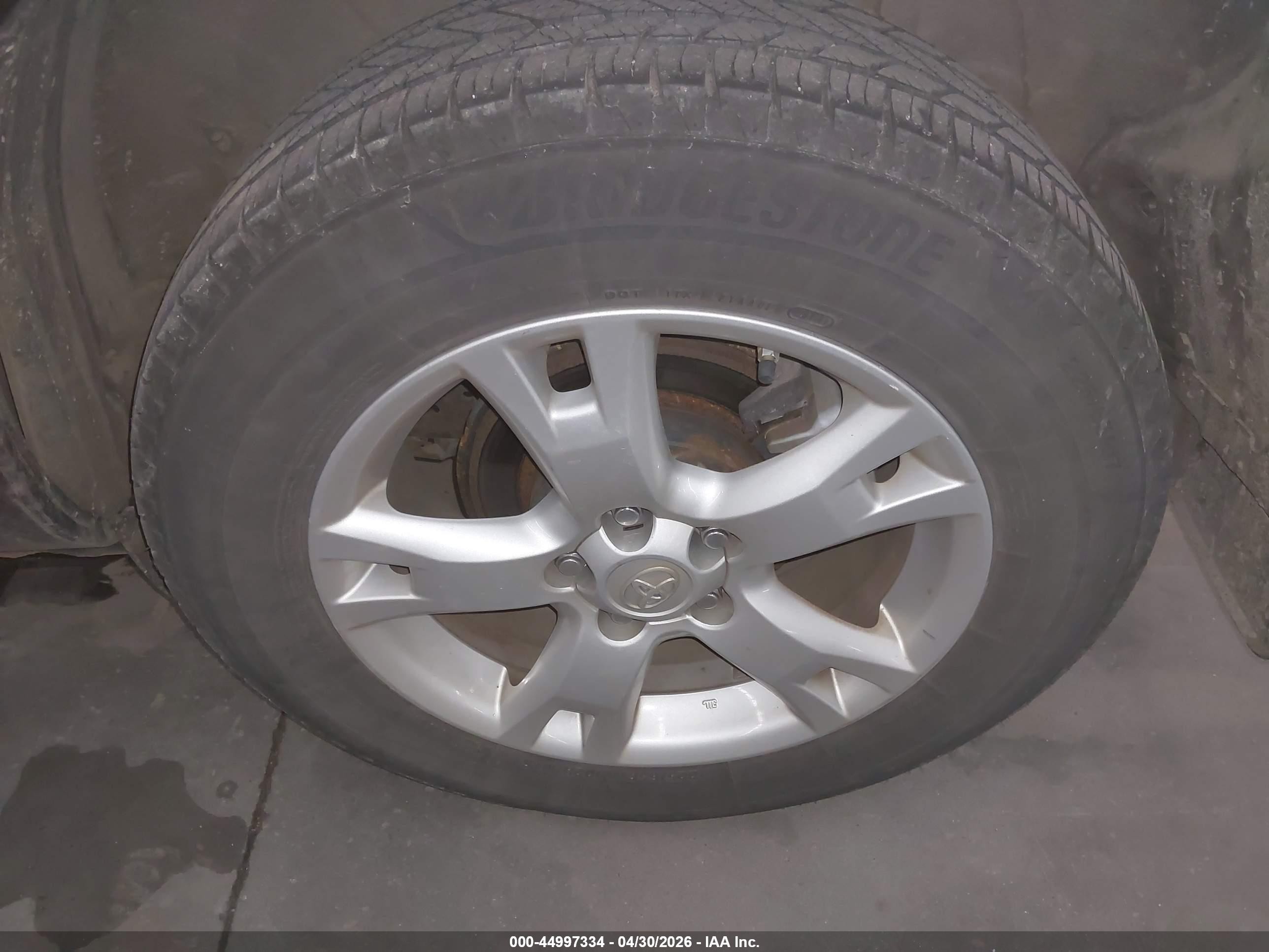 2012 Toyota Rav4   Black vin: JTMBF4DV4C5052811