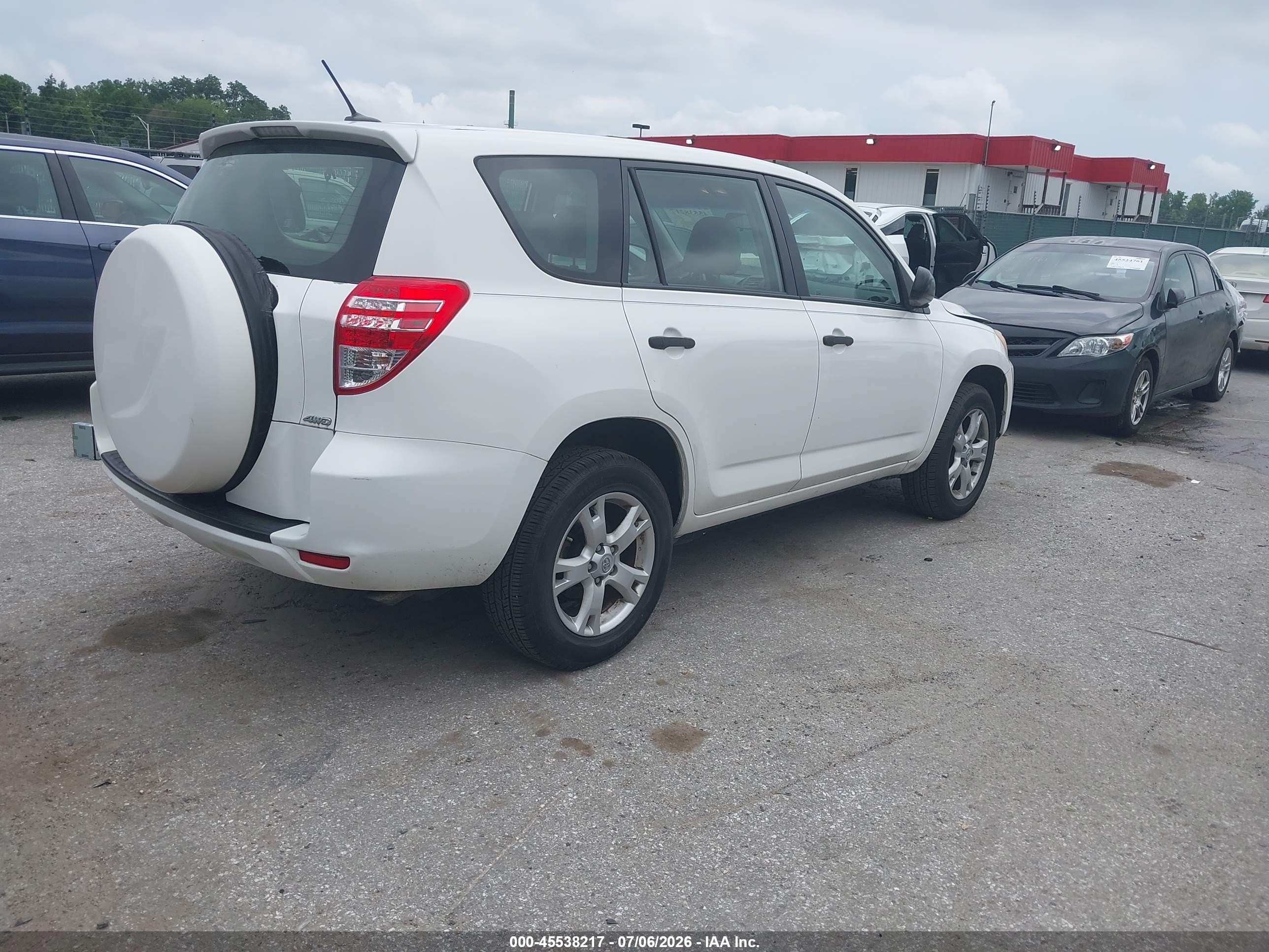 2010 Toyota Rav4   White vin: JTMBF4DV5A5029471