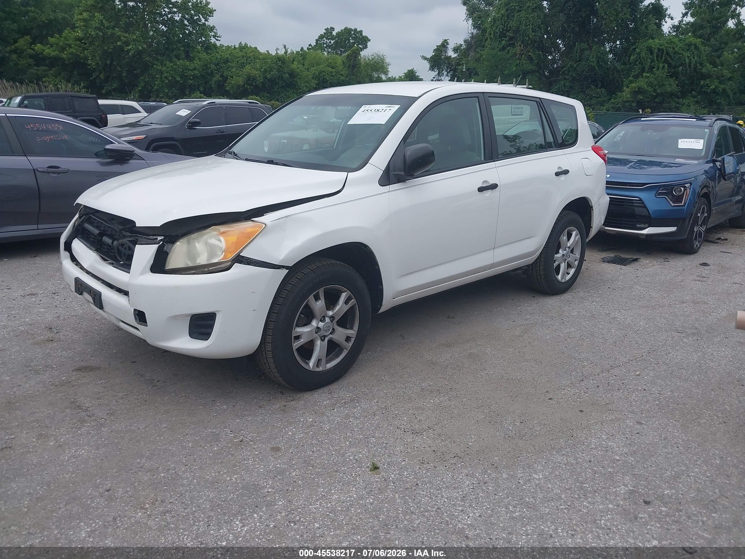 2010 Toyota Rav4   White vin: JTMBF4DV5A5029471
